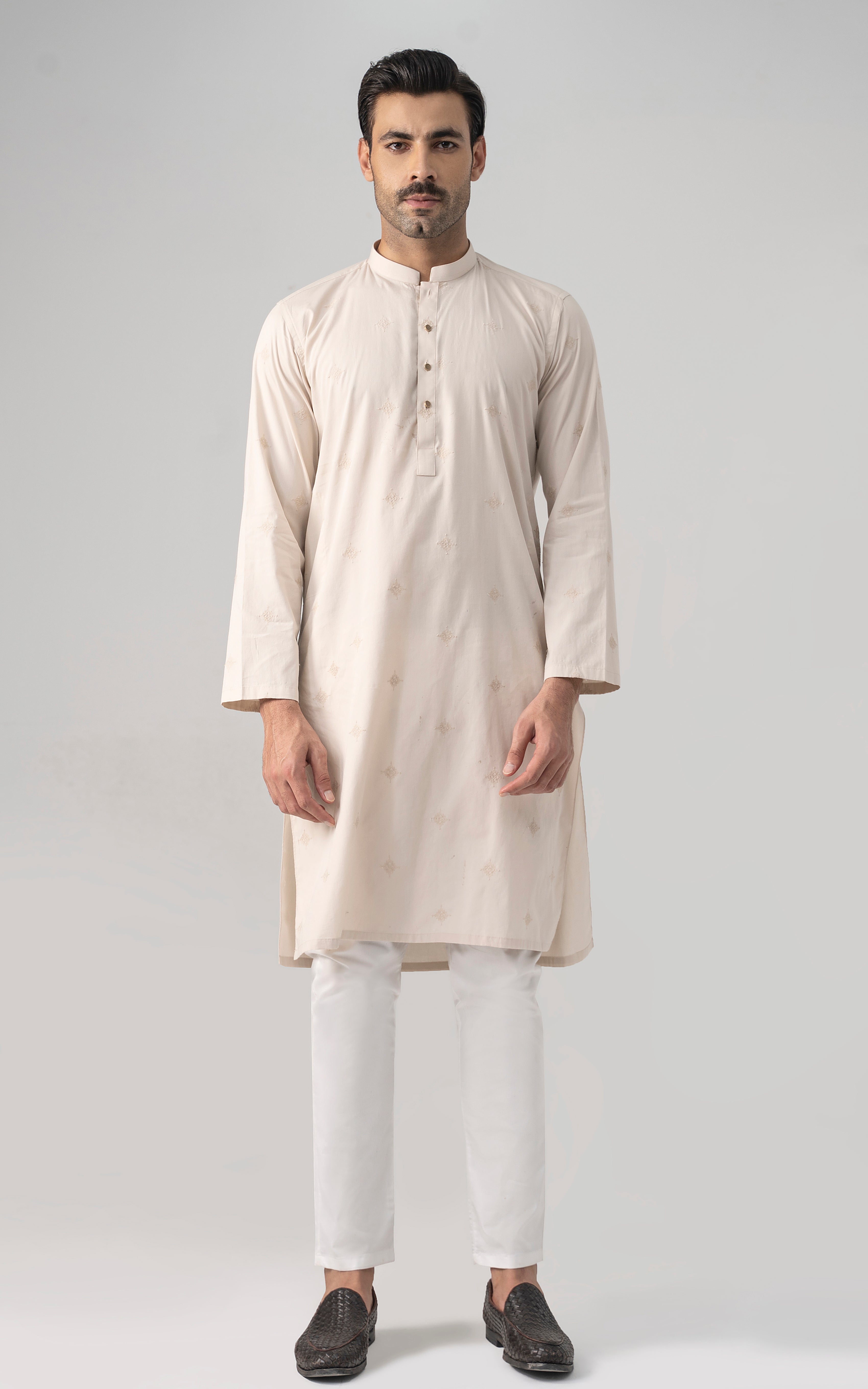 SPRAY EMBROIDERED KURTA- SIGNATURE COLLECTION LVORY