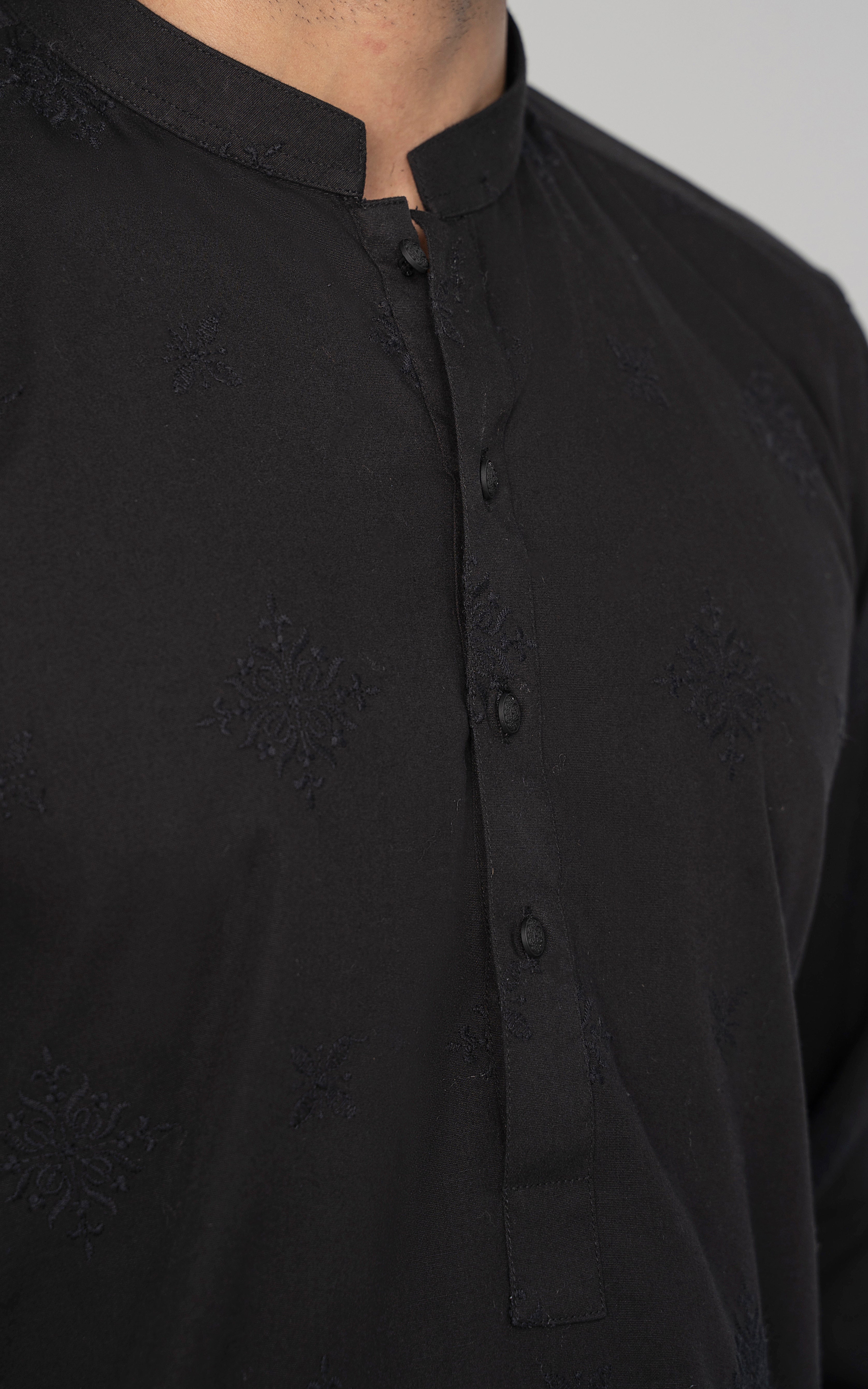 SPRAY EMBROIDERED KURTA- SIGNATURE COLLECTION  BLACK