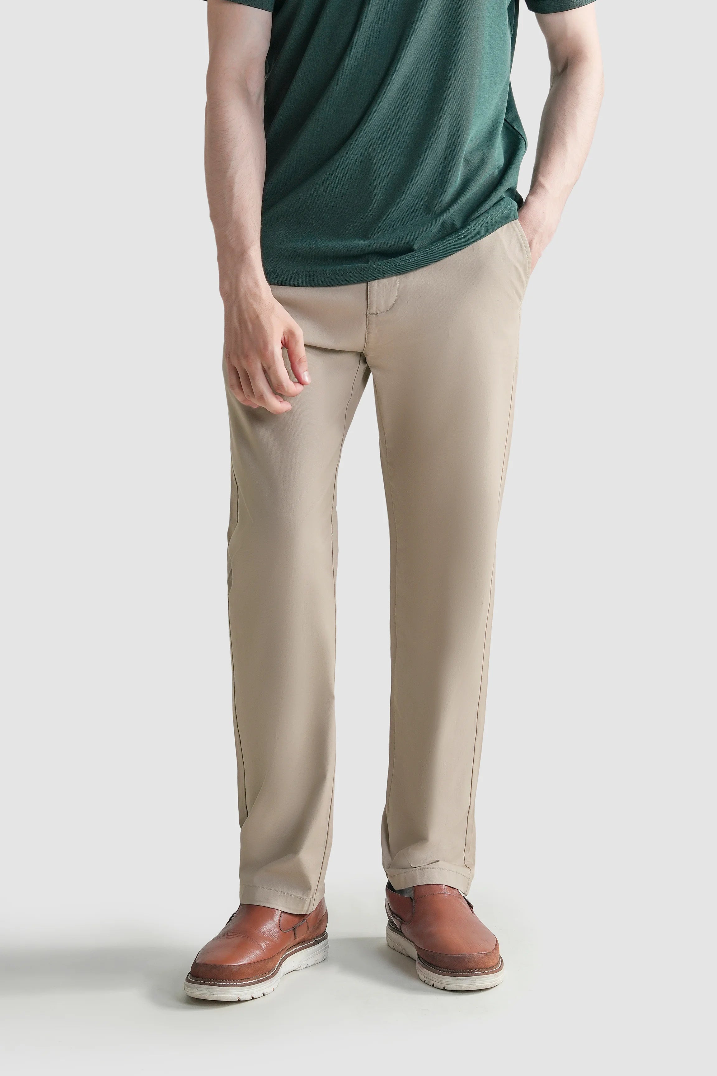 REGULAR FIT CROSS POCKET CHINO PANT KHAKI