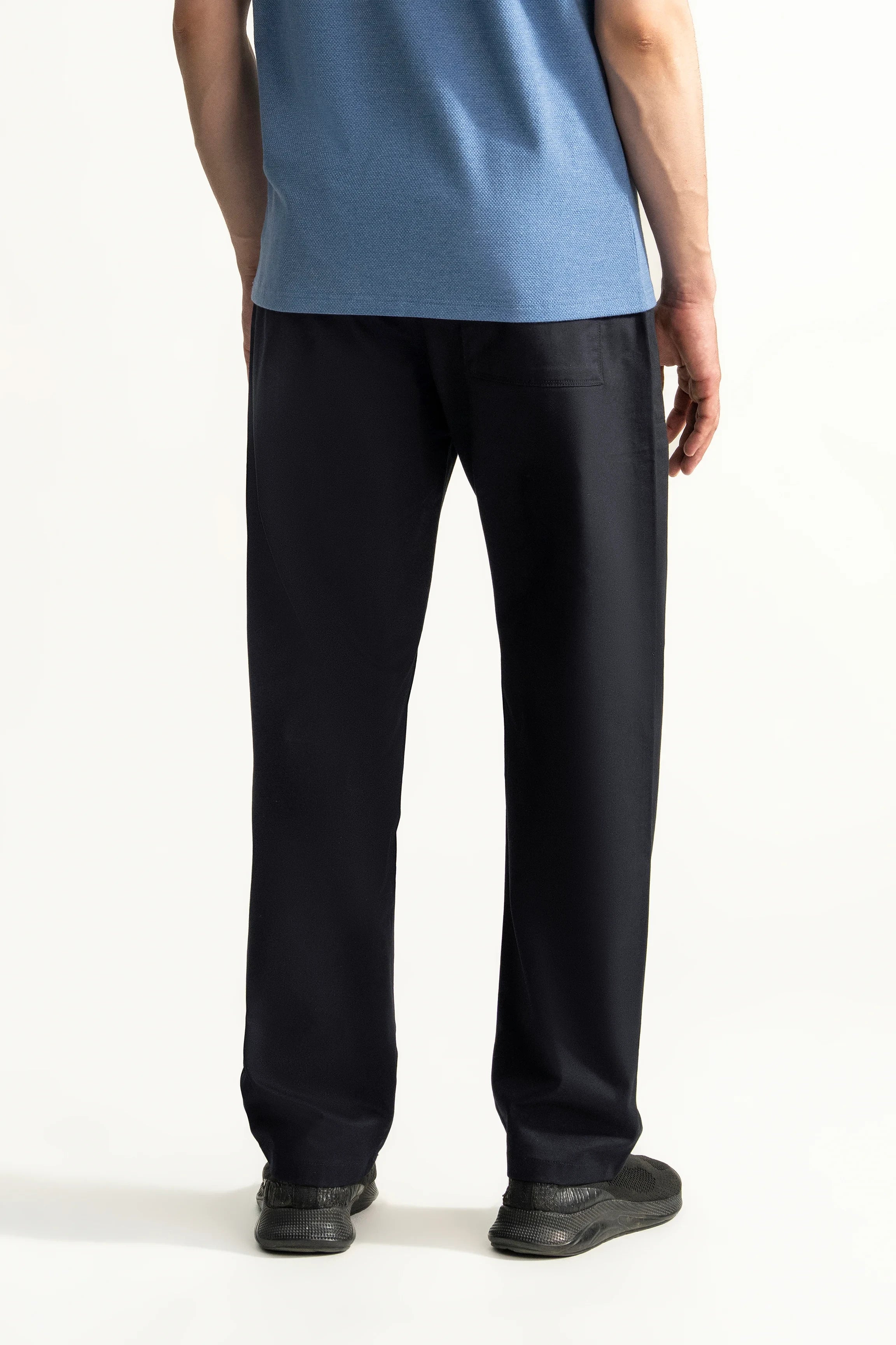 STRAIGHT FIT CASUAL TROUSER BLACK