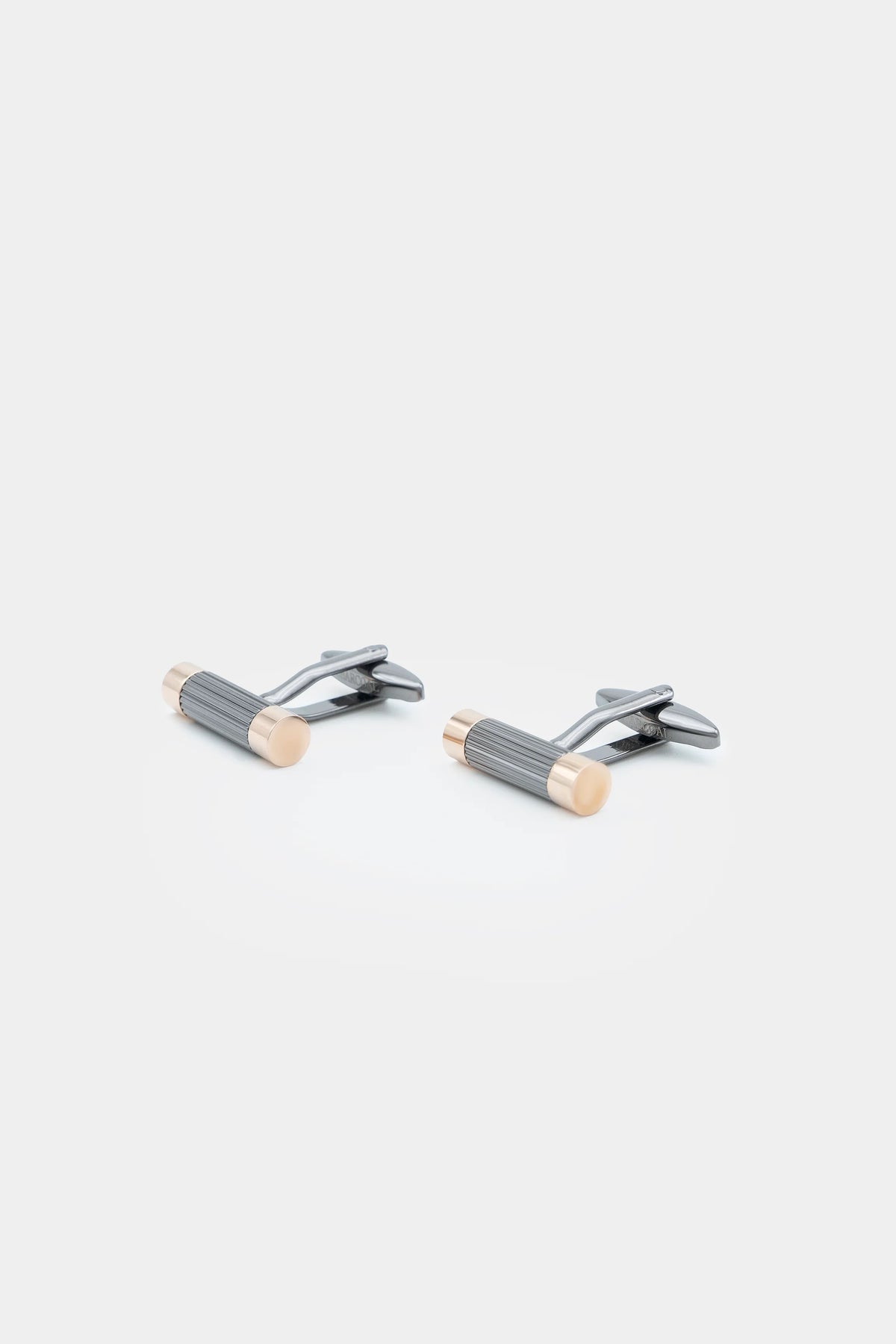 CUFFLINKS