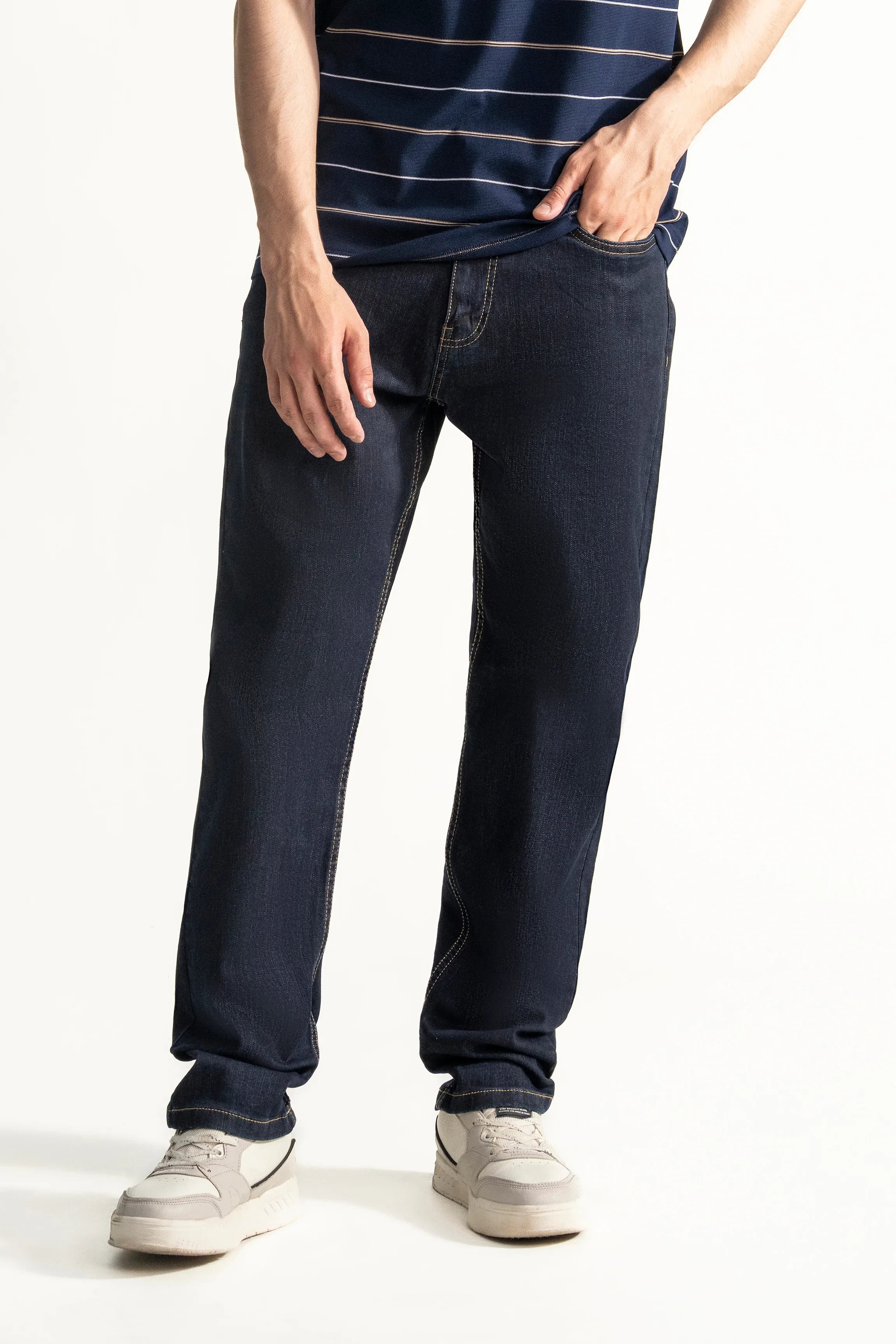 REGULAR TAPERED FIT JEAN DARK BLUE