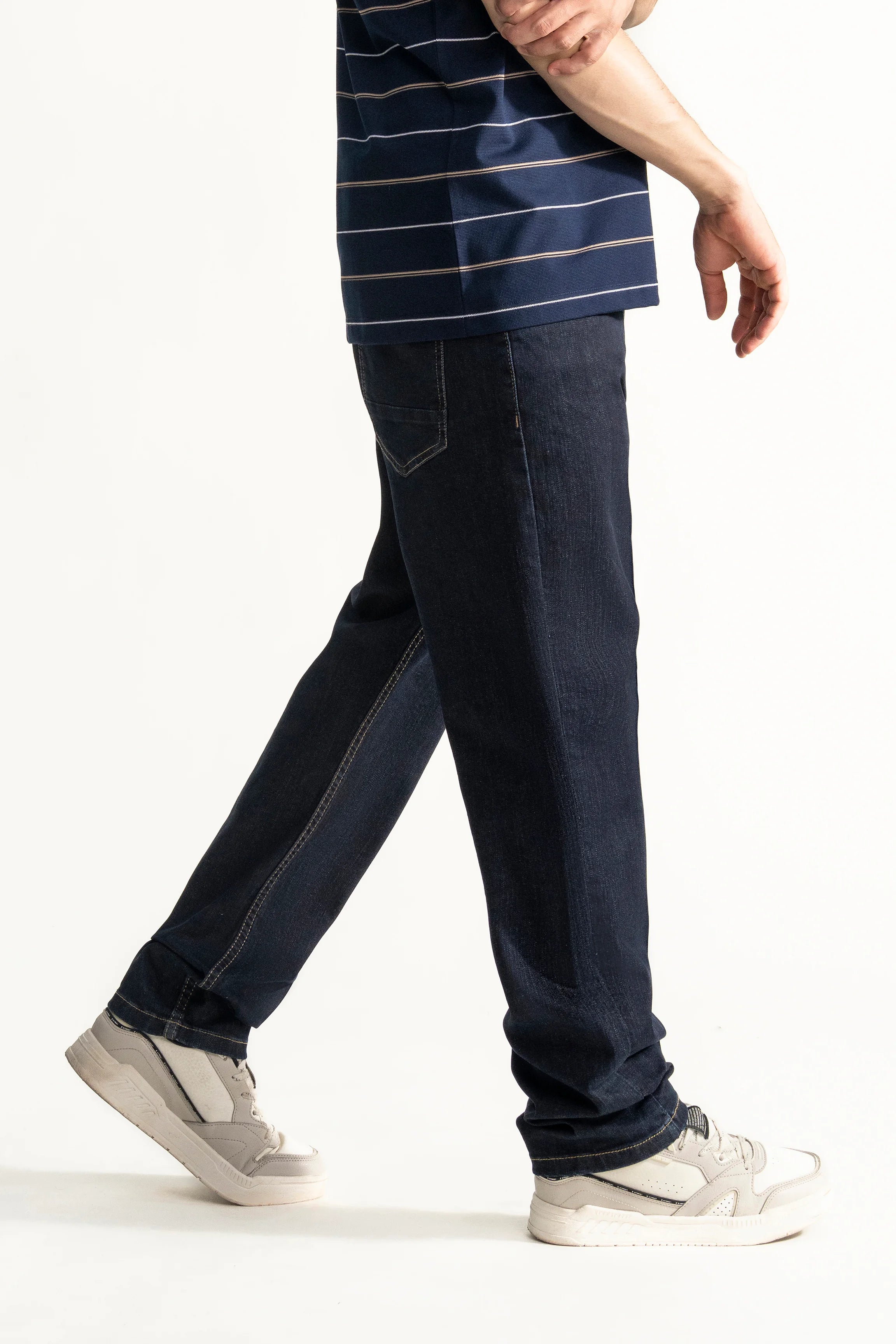 REGULAR TAPERED FIT JEAN DARK BLUE