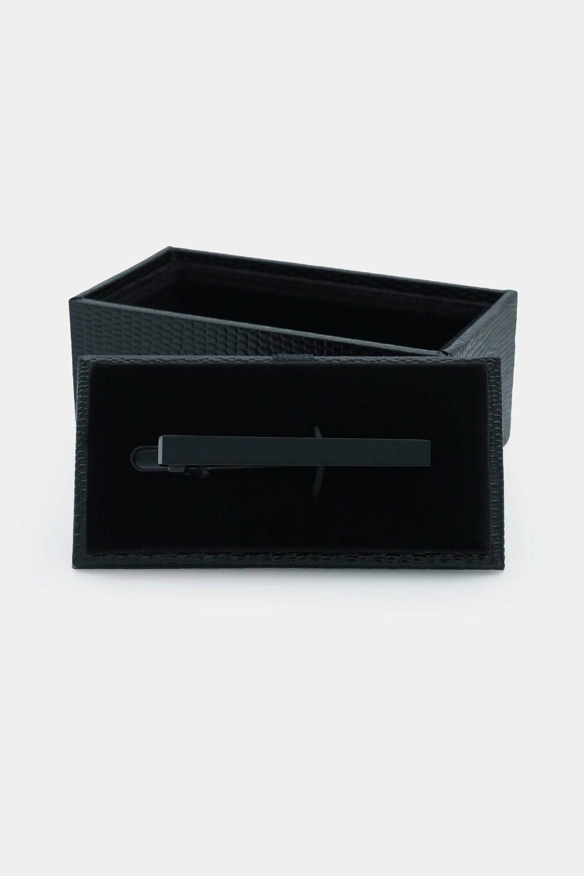 Charcoal tie pin in dark textured gift box