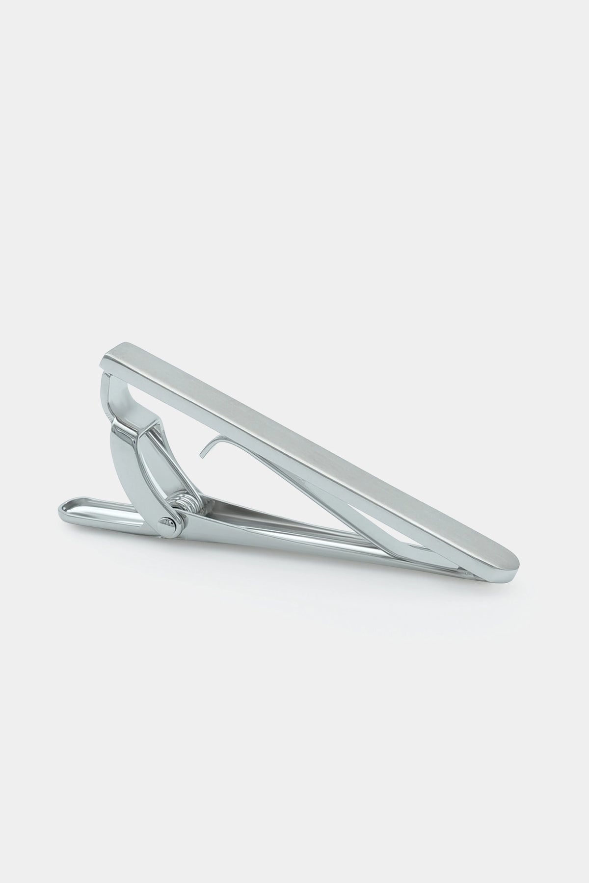 Silver tie pin with hinged bar and prong clasp
