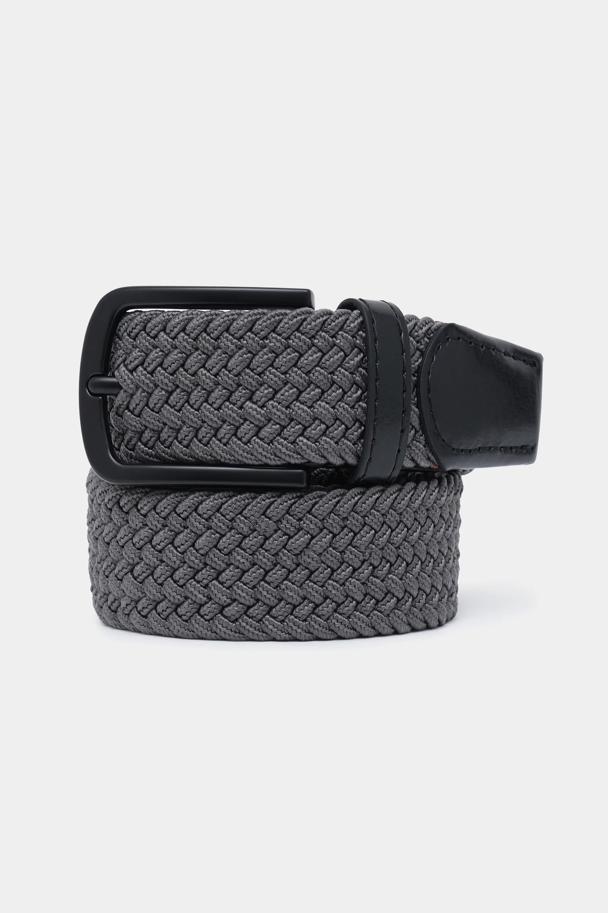 Woven casual belt with dark buckle and black leather keeper