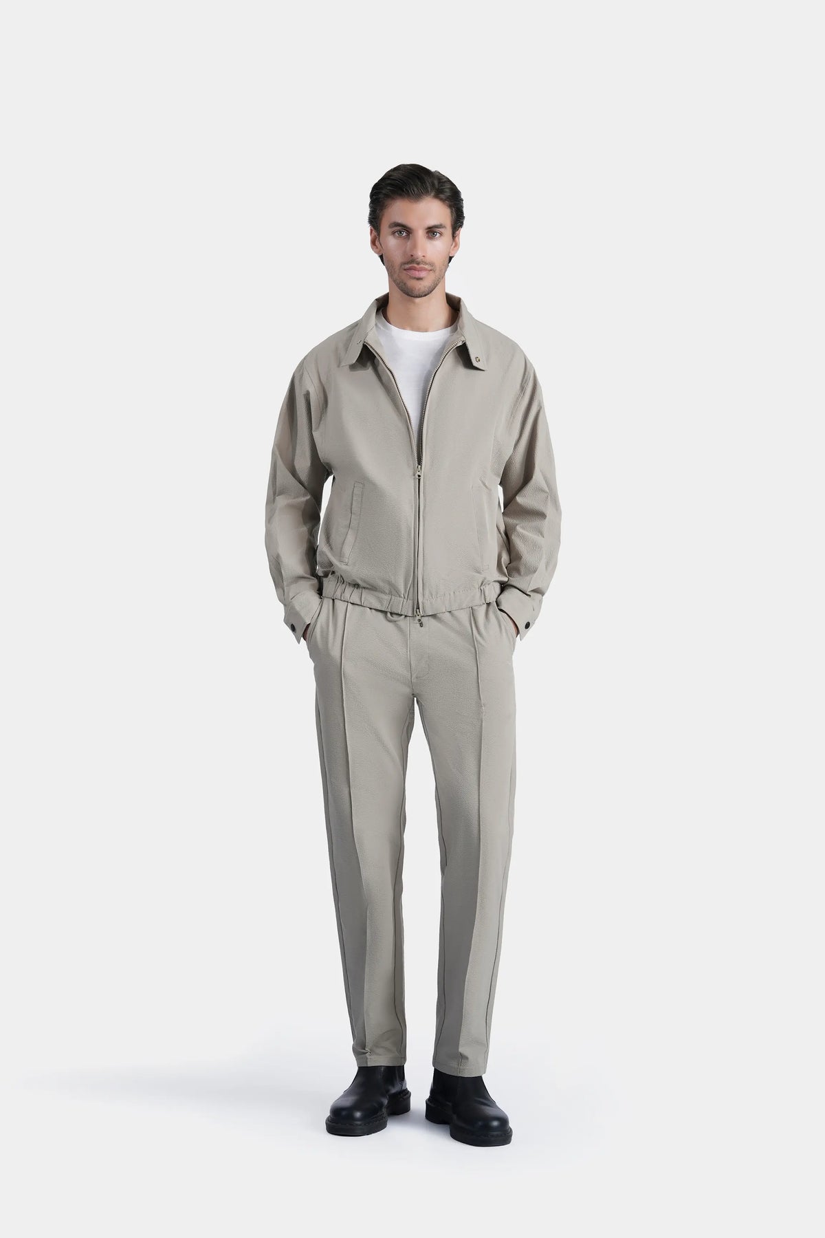 Men's sage seersucker jacket with front zipper and stand collar