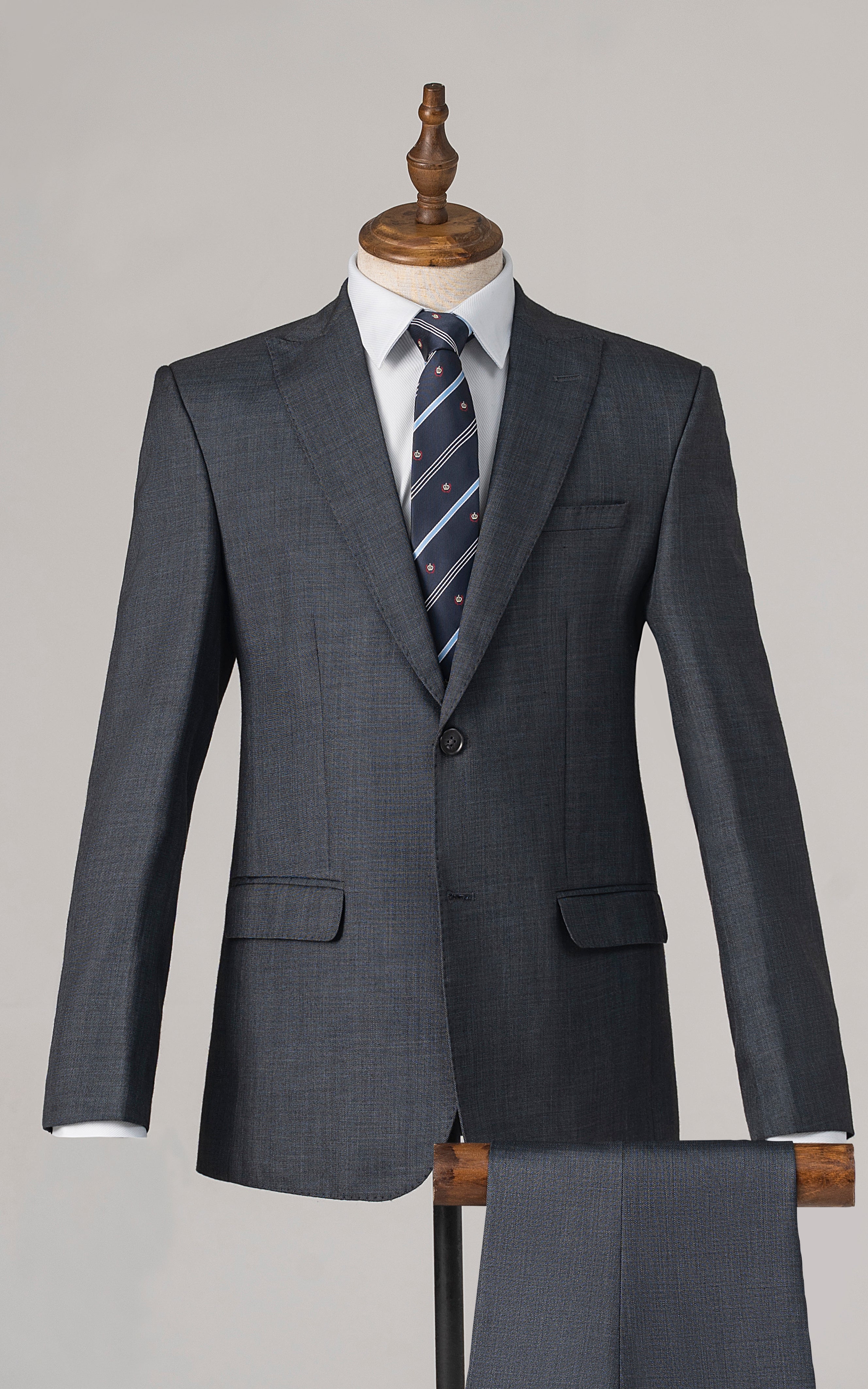 2 PIECE SUIT BLUISH GREY