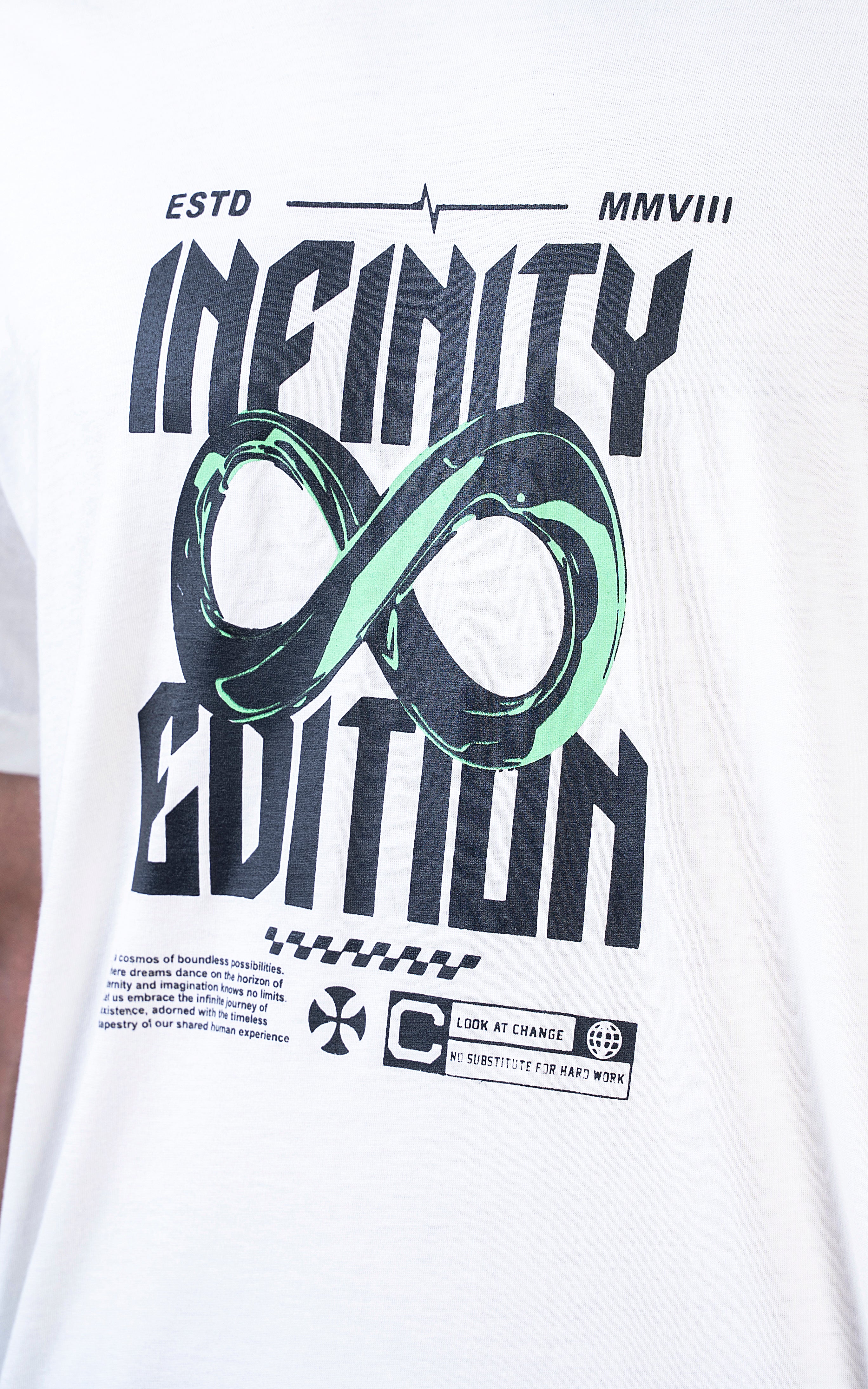 GRAPHIC T-SHIRT OFF WHITE