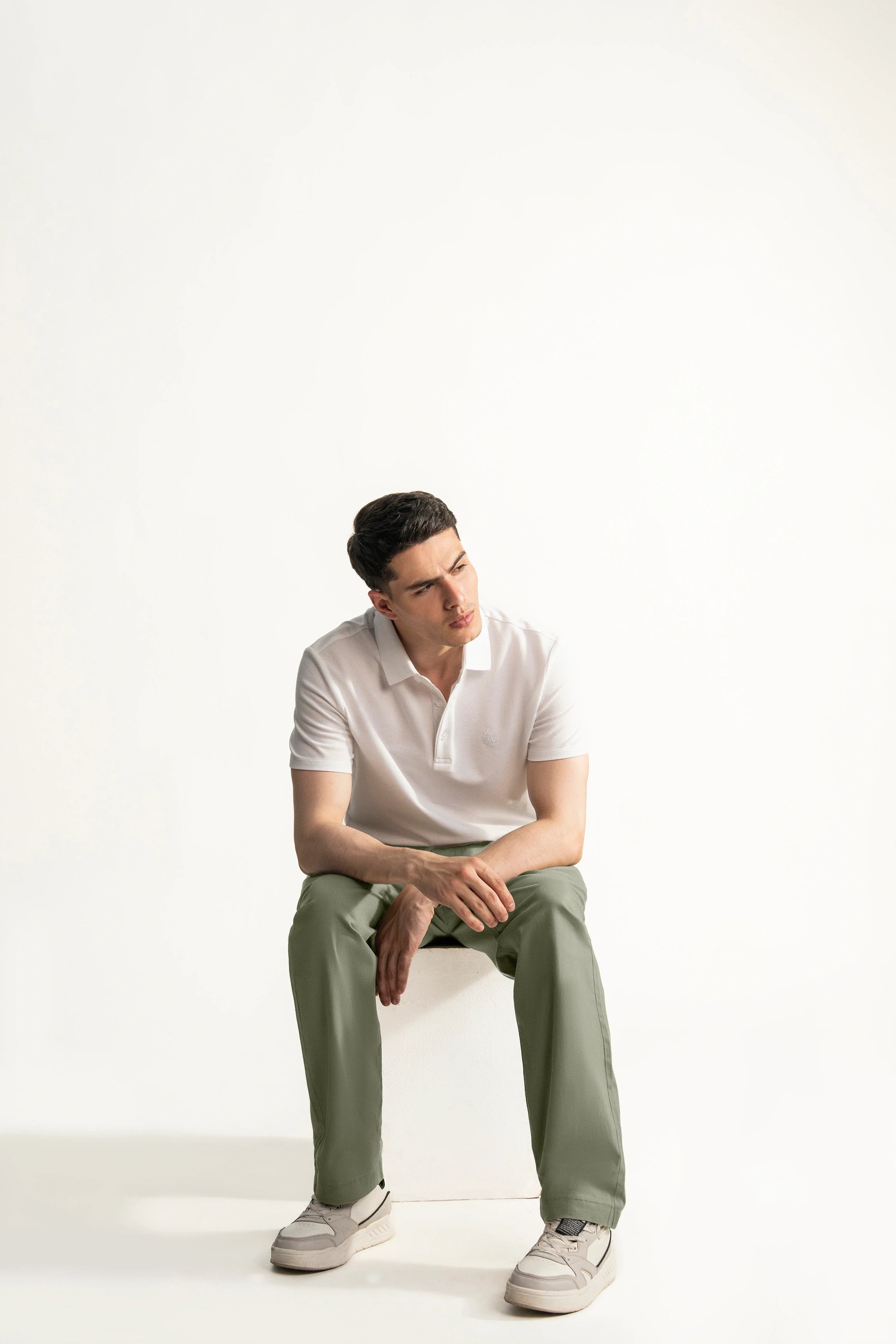 STRAIGHT FIT CASUAL TROUSER OLIVE
