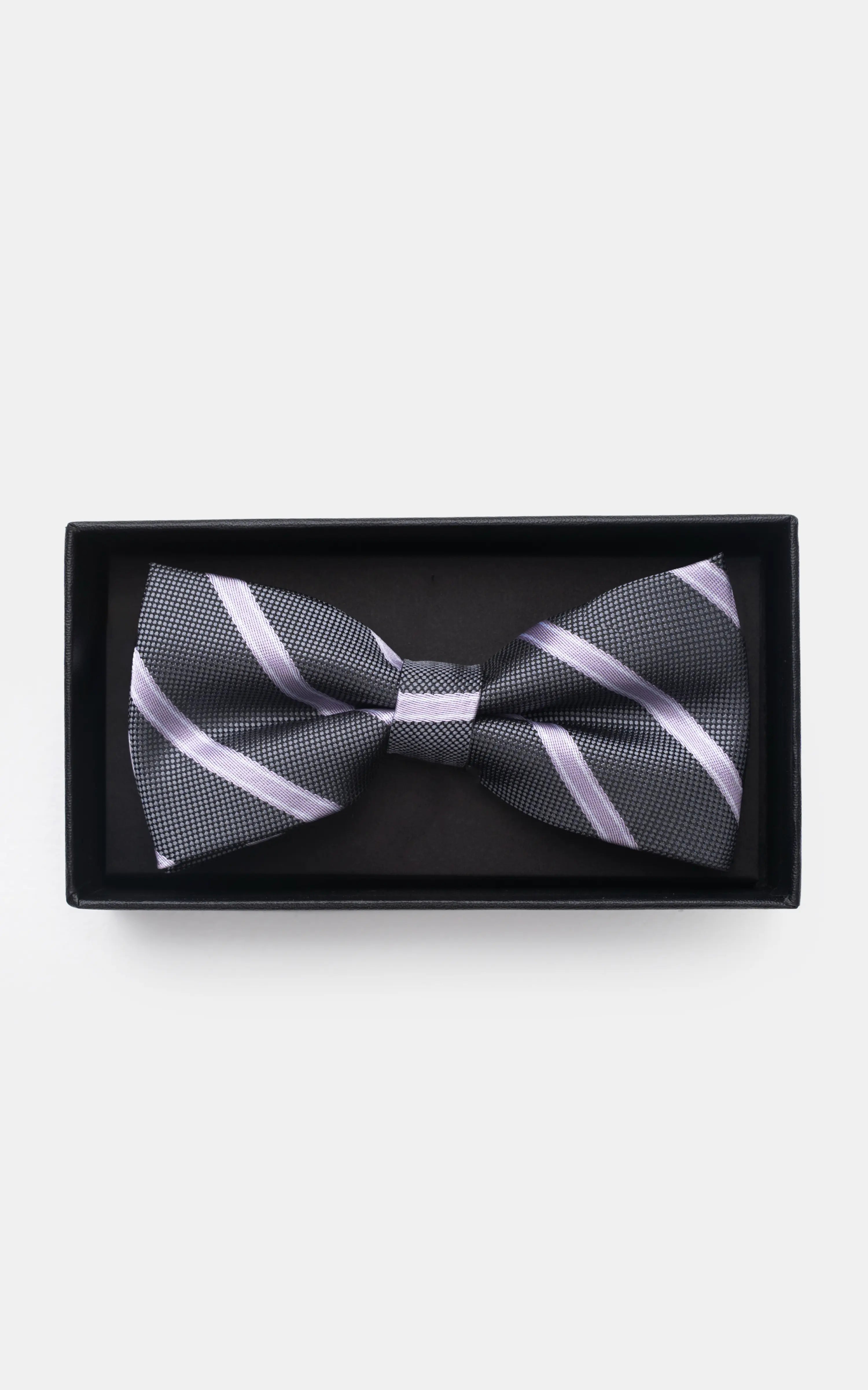 BOW TIE