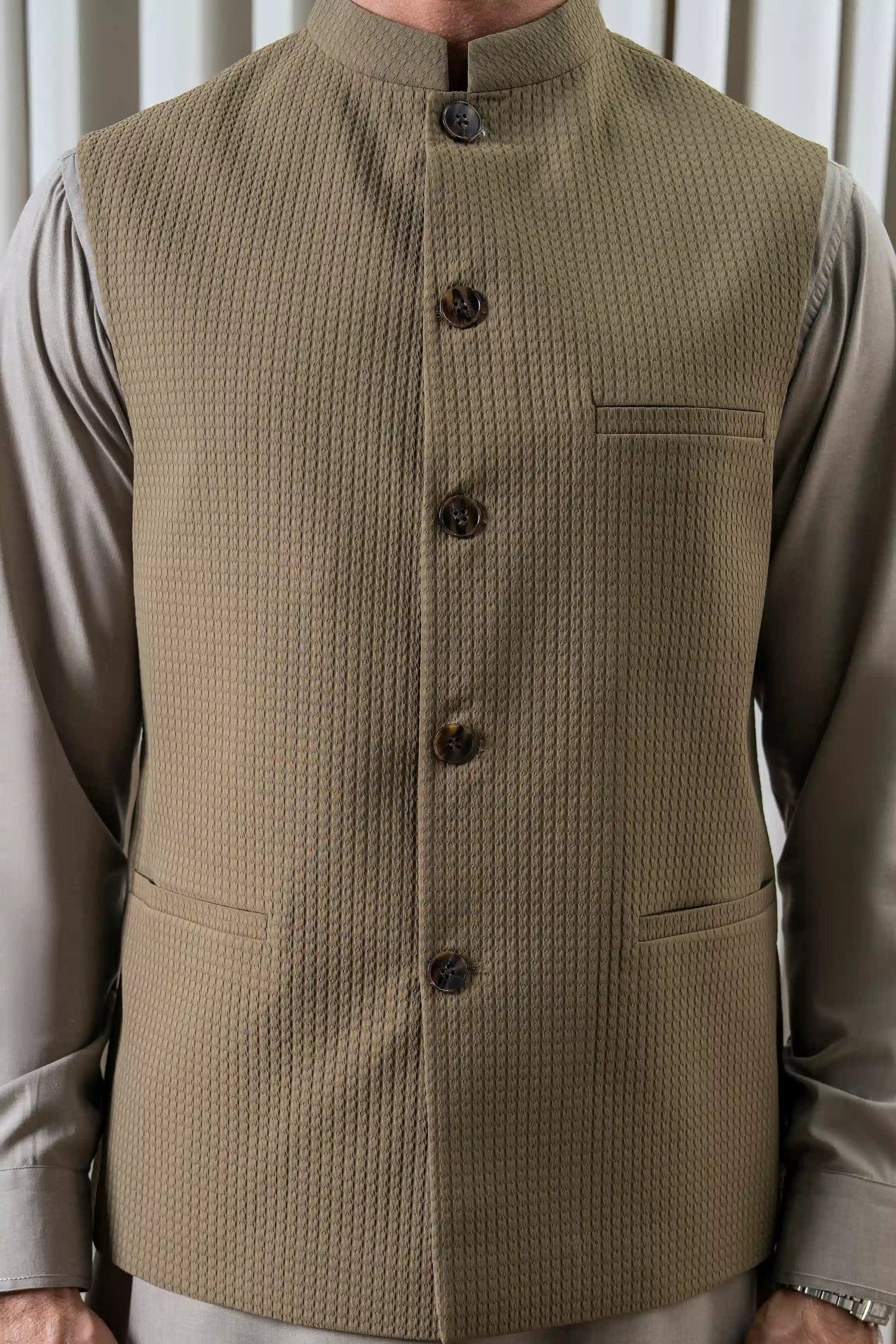 JACQUARD TEXTURED WAISTCOAT | SIGNATURE COLLECTION OLIVE
