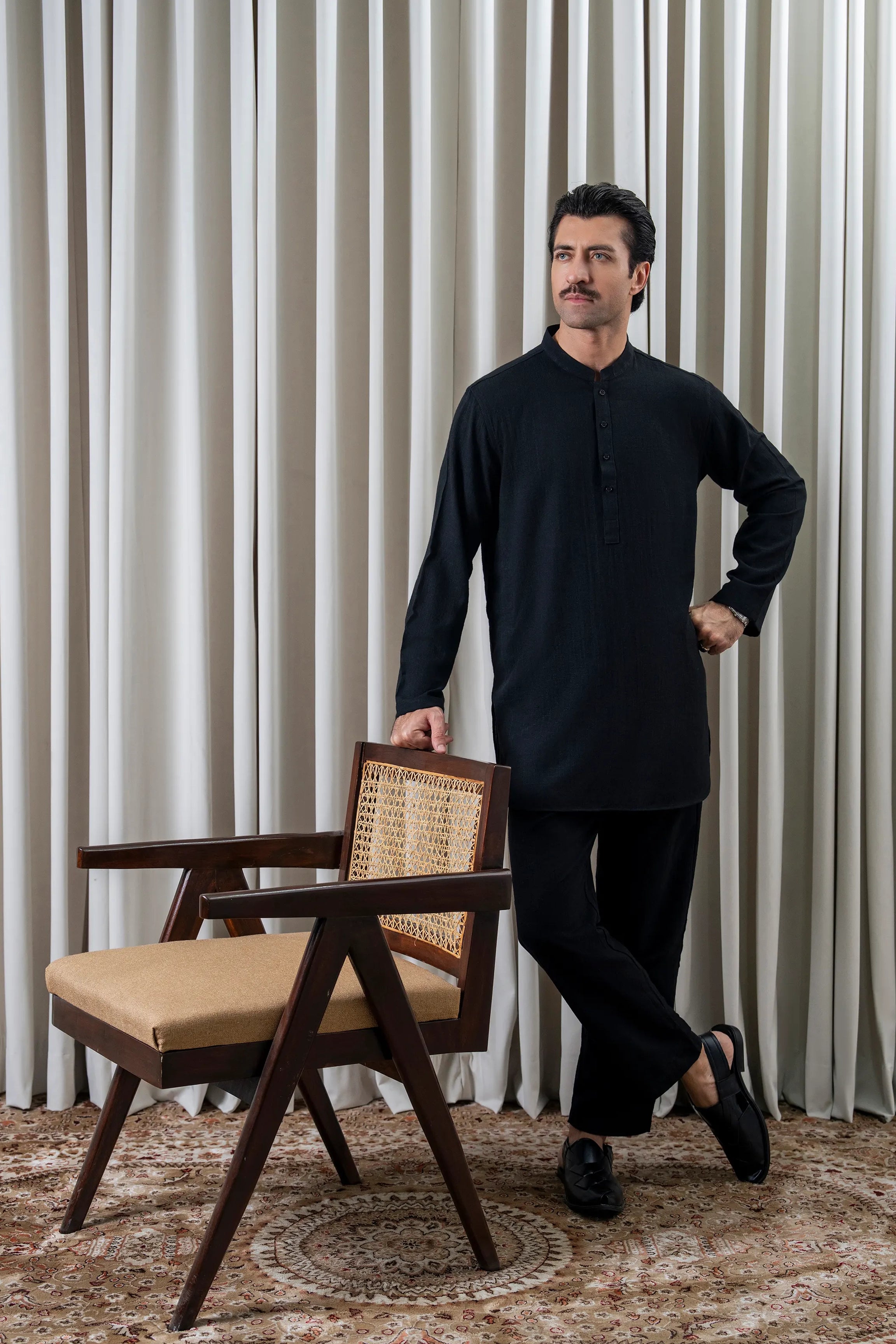 KURTA PAJAMA BLACK