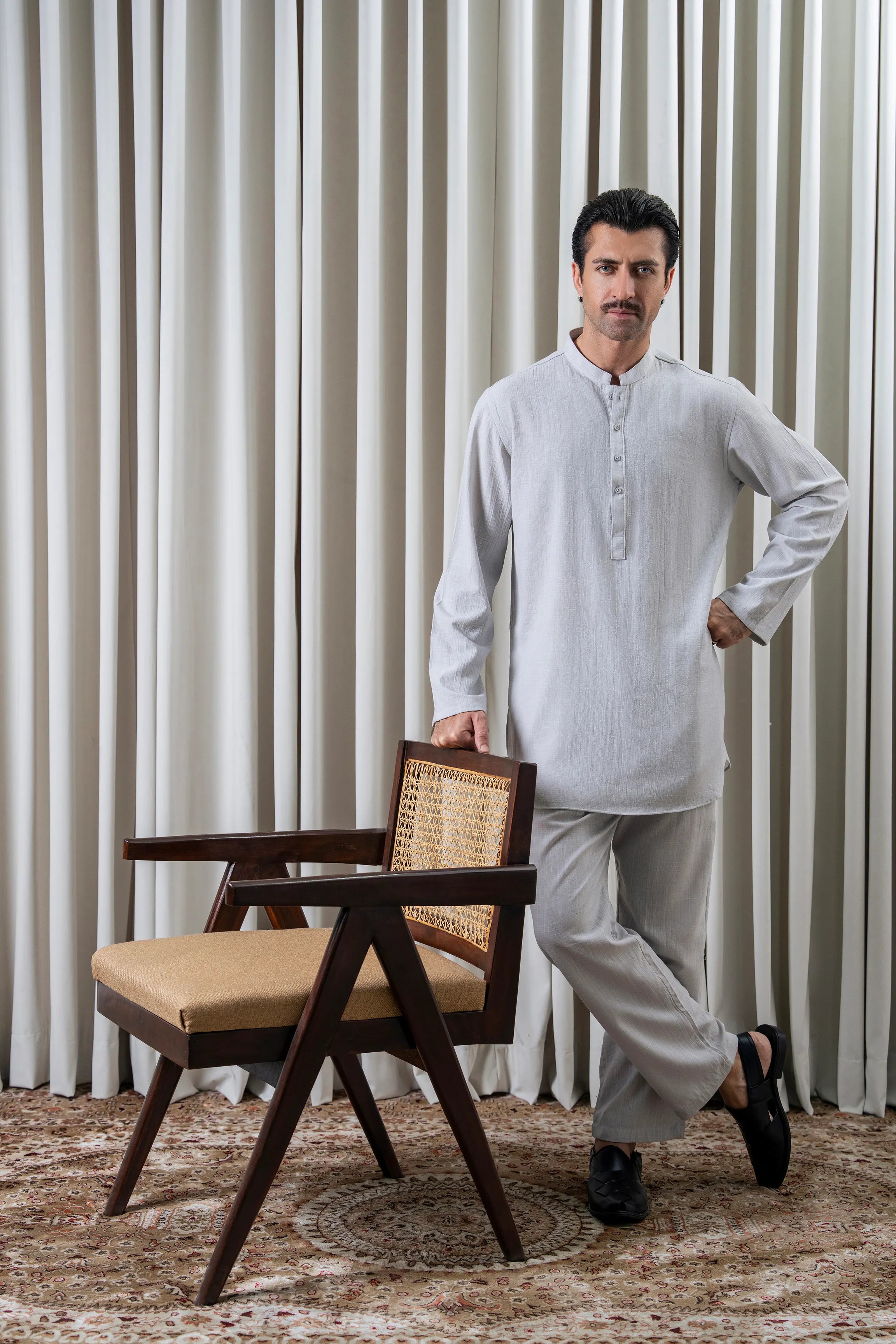 KURTA PAJAMA ASH WHITE