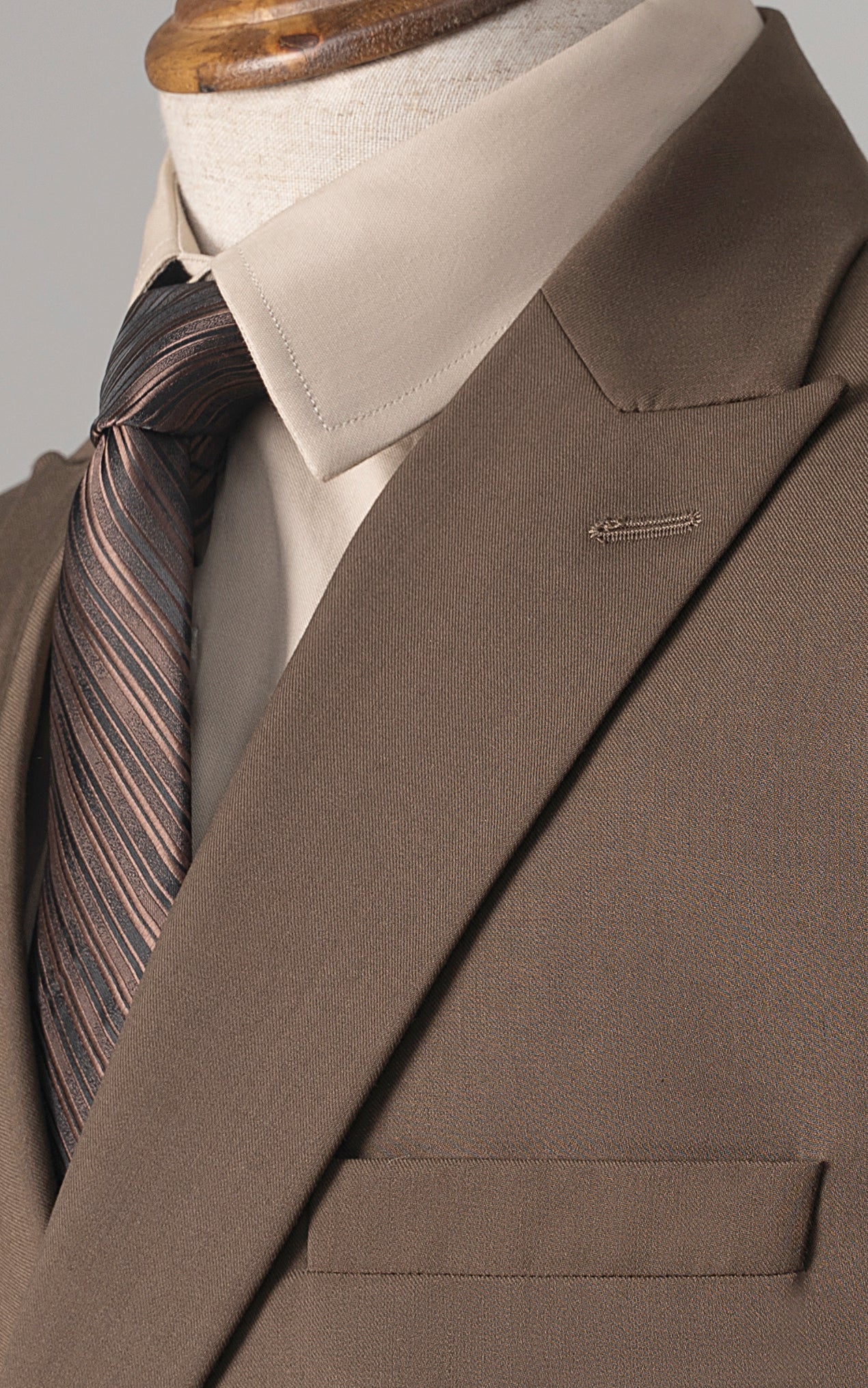 2 PIECE SUIT BROWN