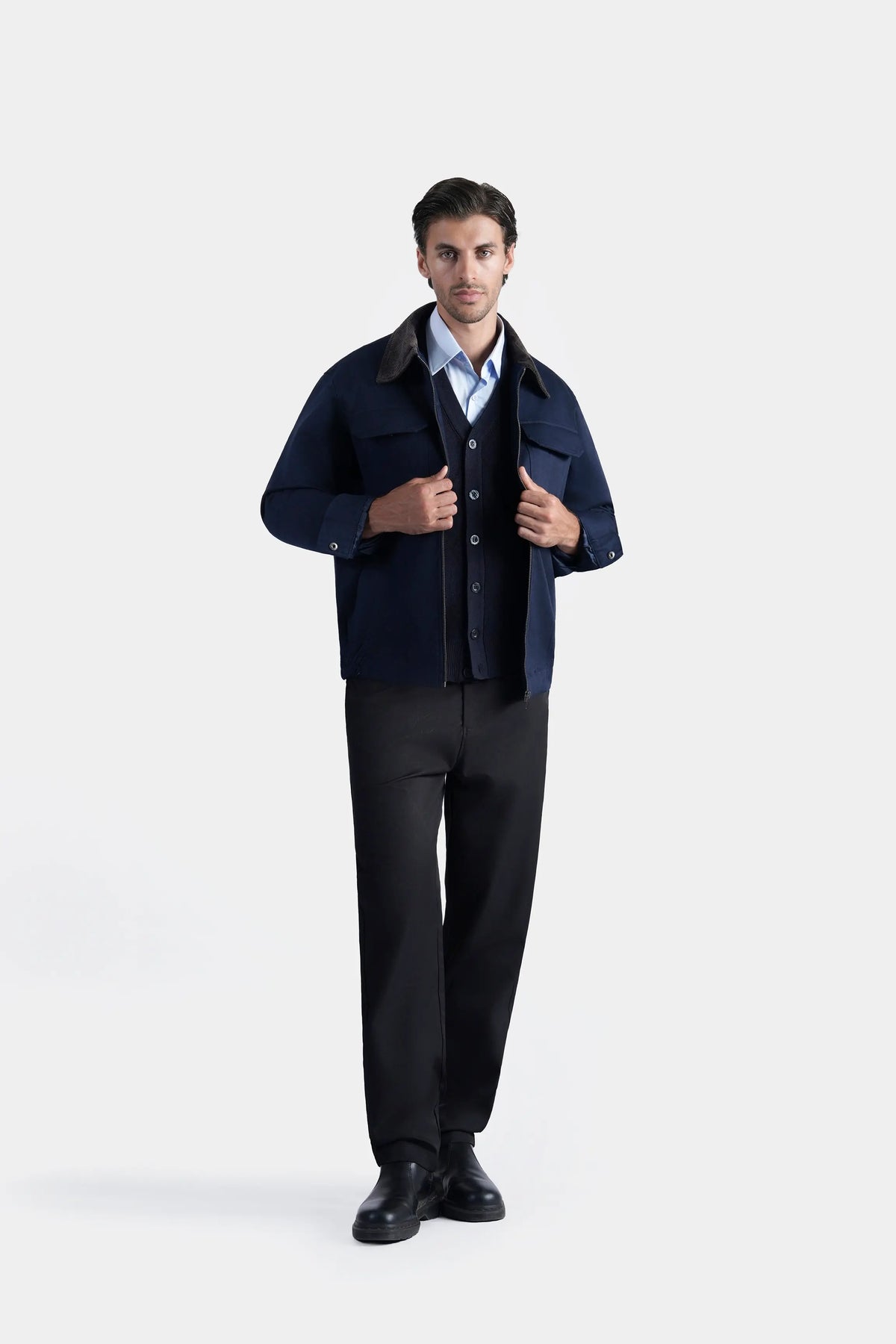 Relax fit navy full-sleeve jacket with flap pockets and dark collar