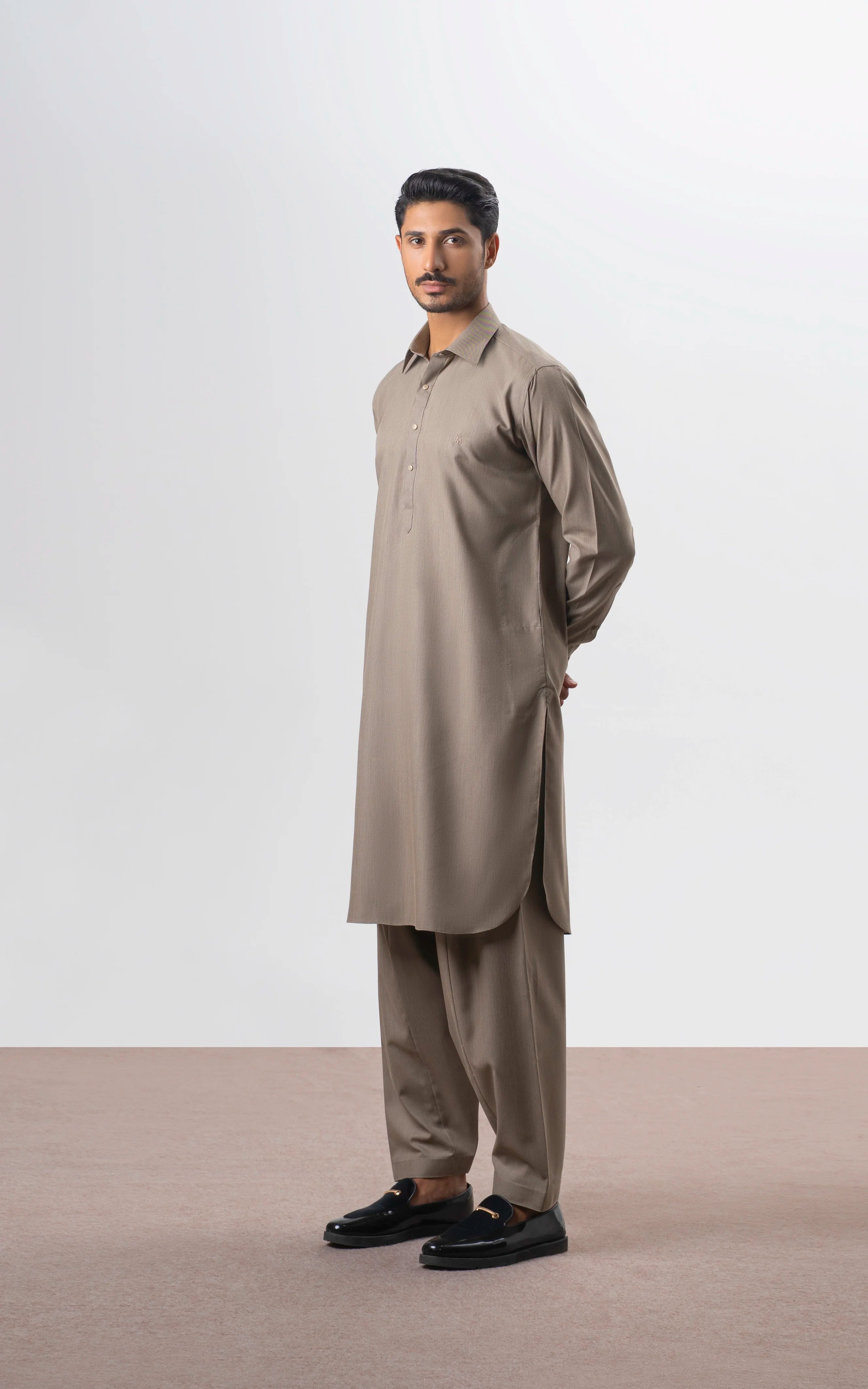 YARN DYED KAMEEZ SHALWAR | PREMIUM COLLECTION BEIGE