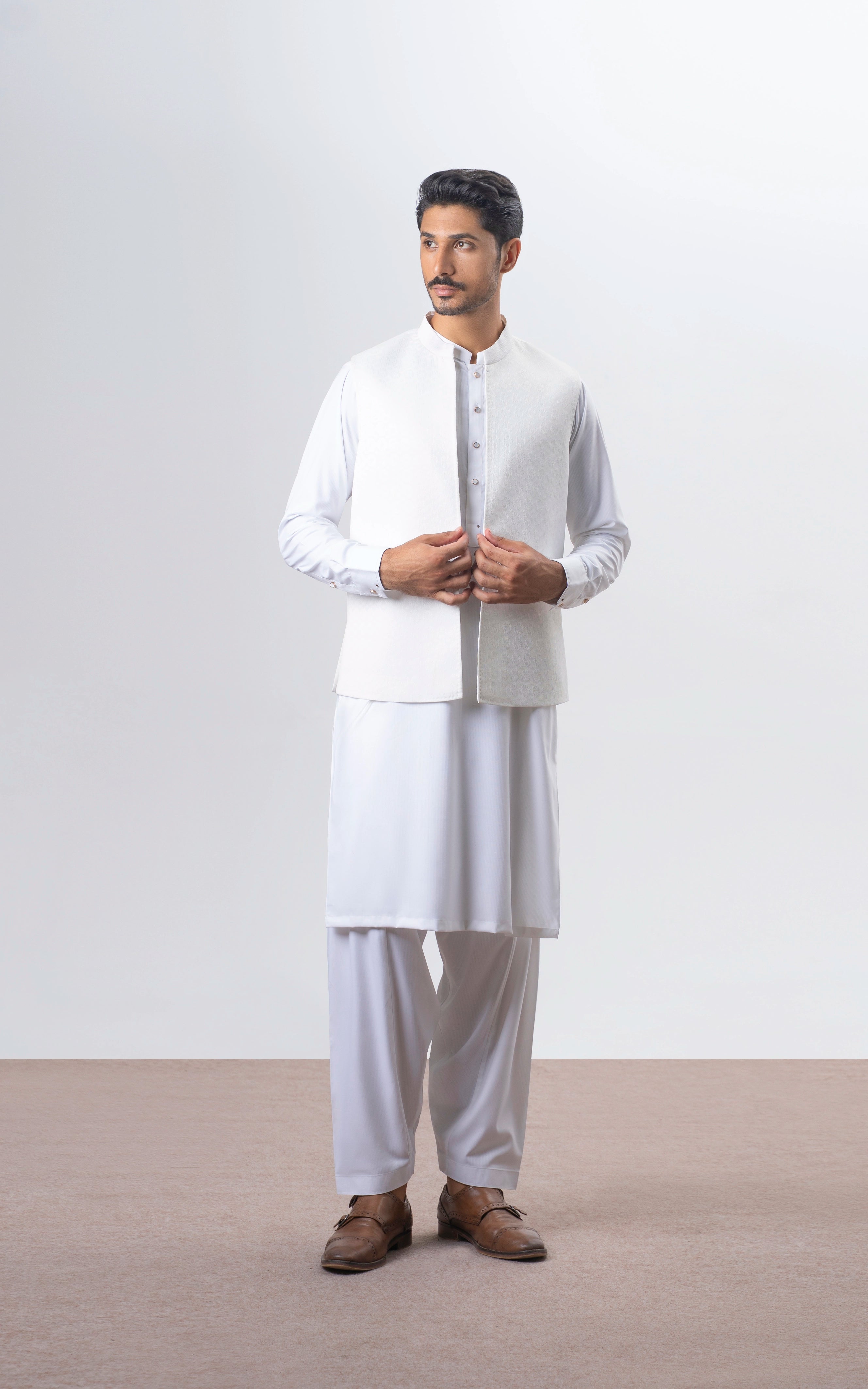 BLENDED TEXTURED WAISTCOAT | PREMIUM COLLECTION WHITE