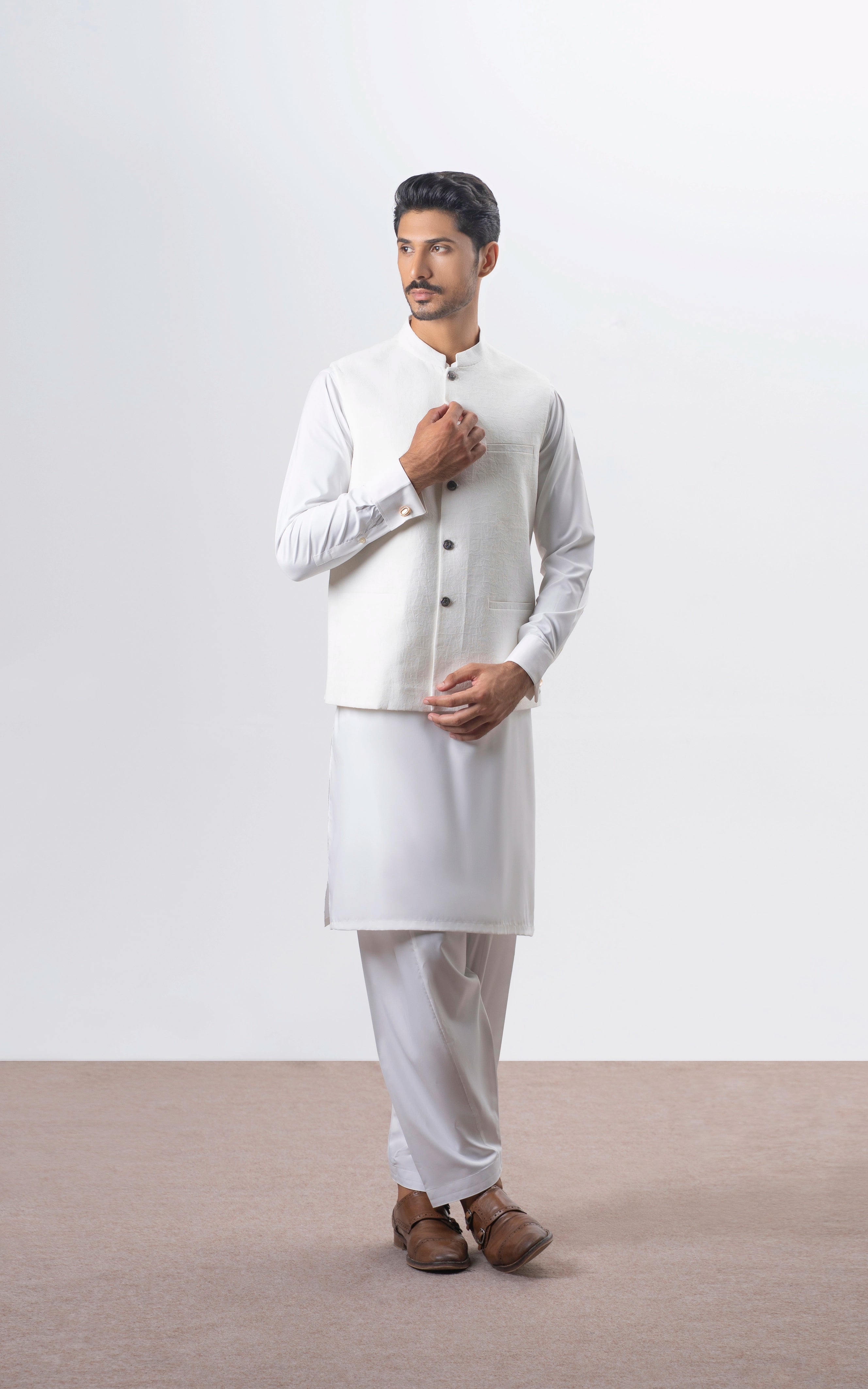 SELF TEXTURED WAISTCOAT | EXECUTIVE COLLECTION WHITE