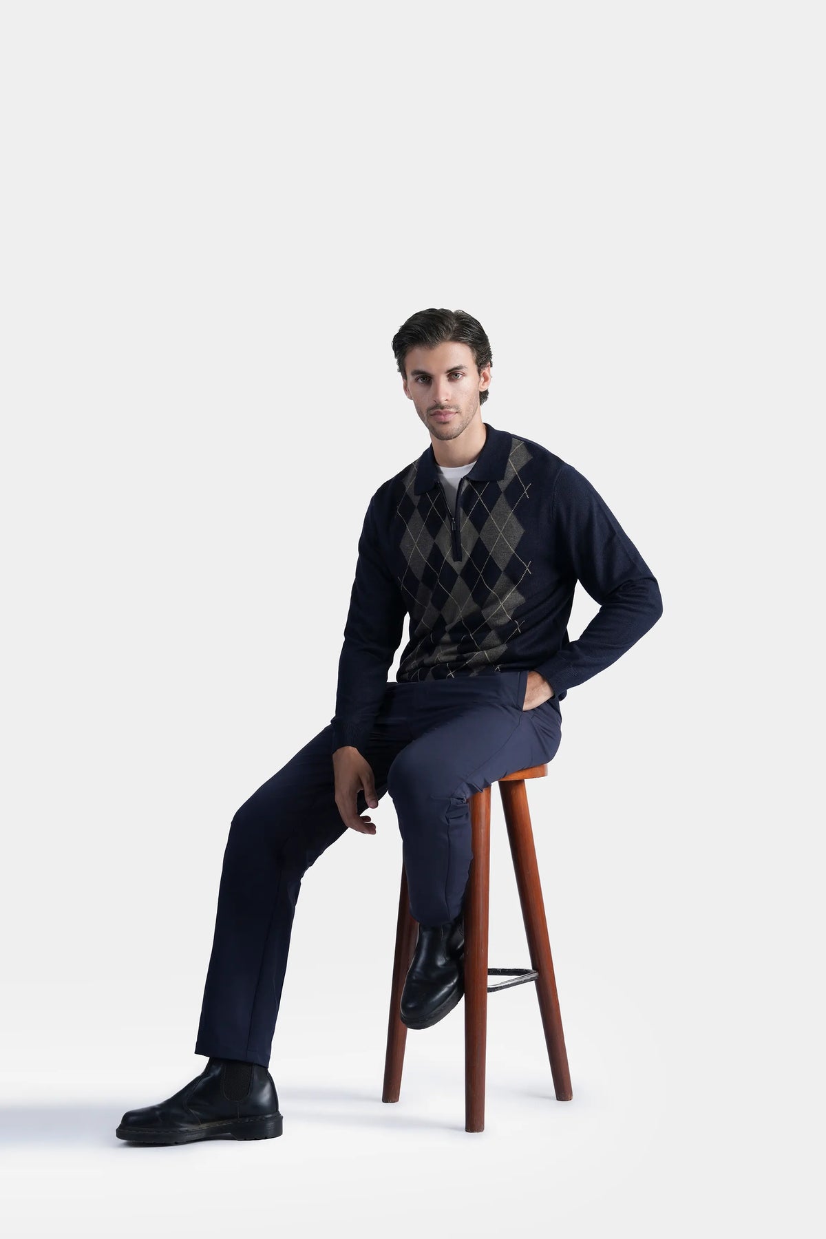 Navy long-sleeve knitted sweater with argyle diamond center panel