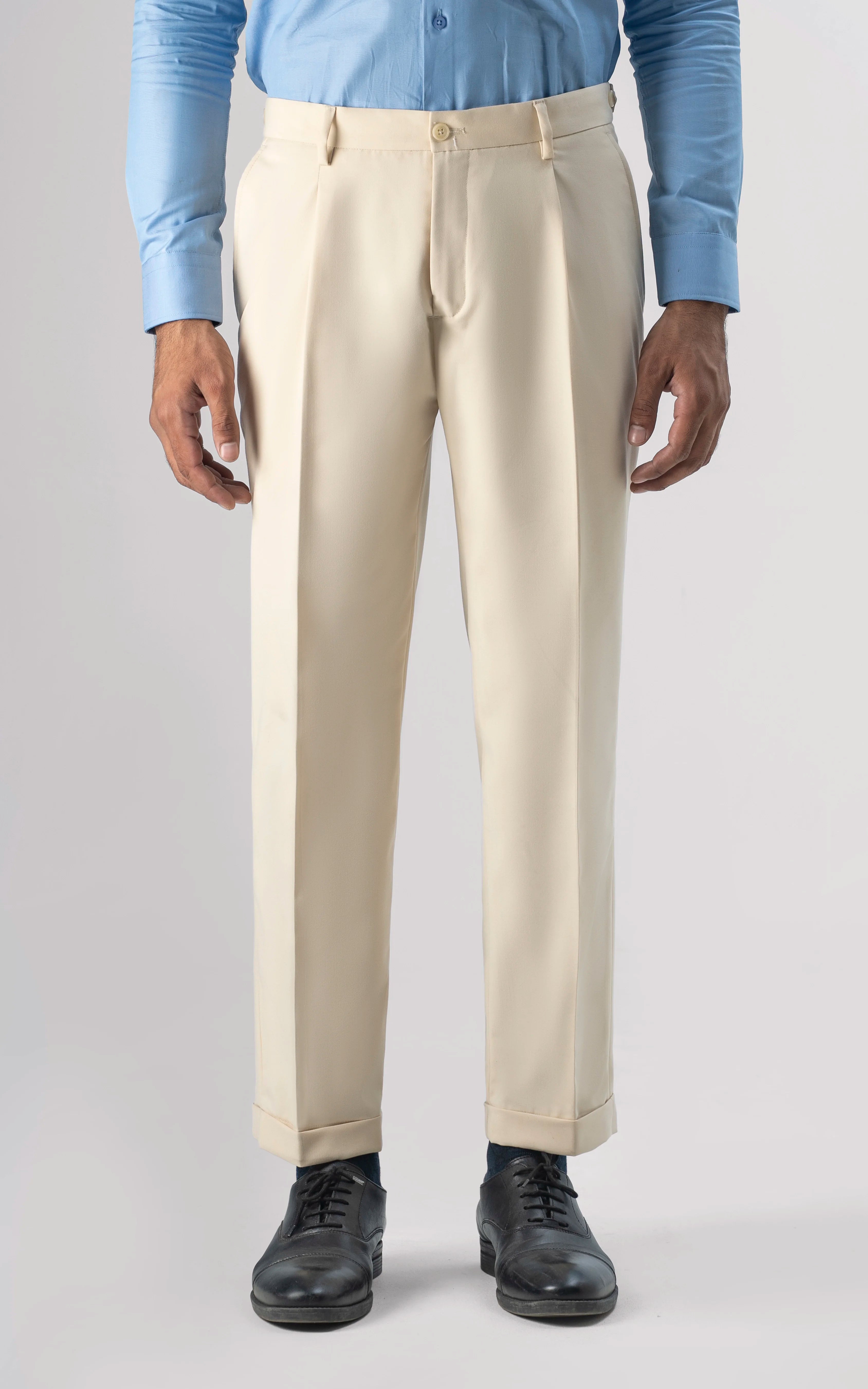 Adjustable Pleated Pant Off white