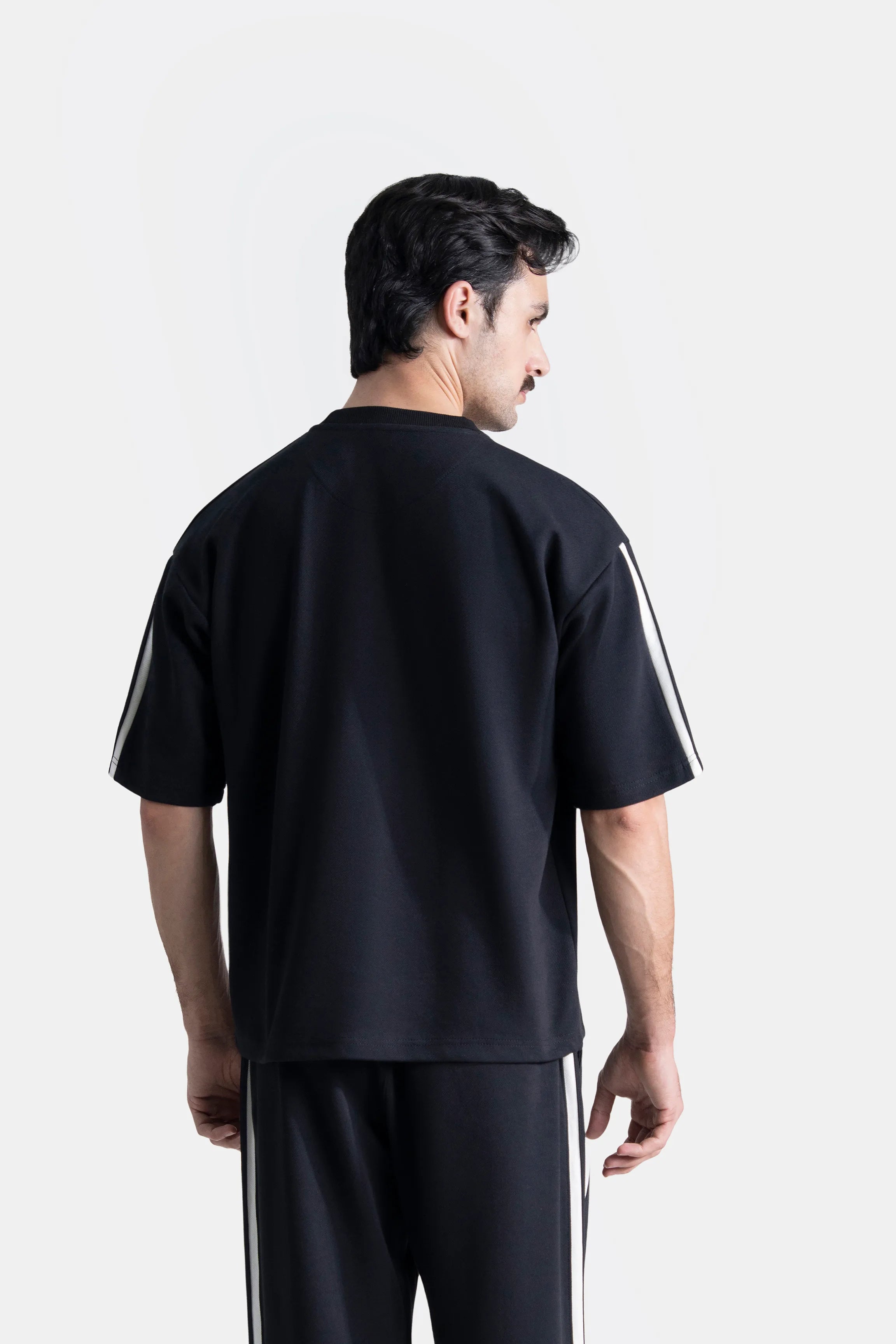 OVERSIZE T SHIRT  BLACK