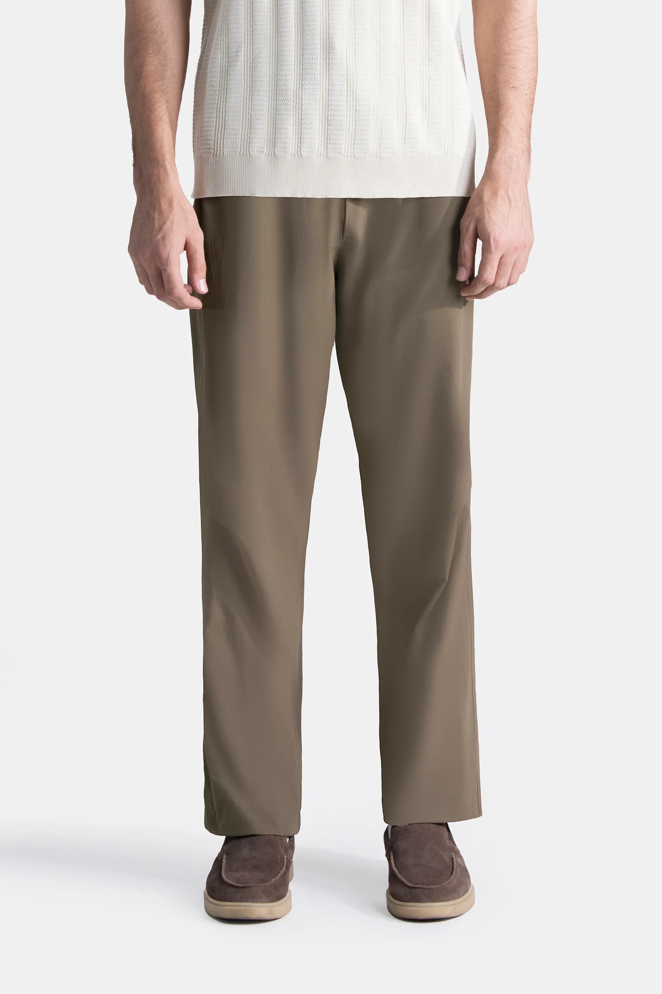 Olive loose-fit casual trousers with straight legs and cuffed hems