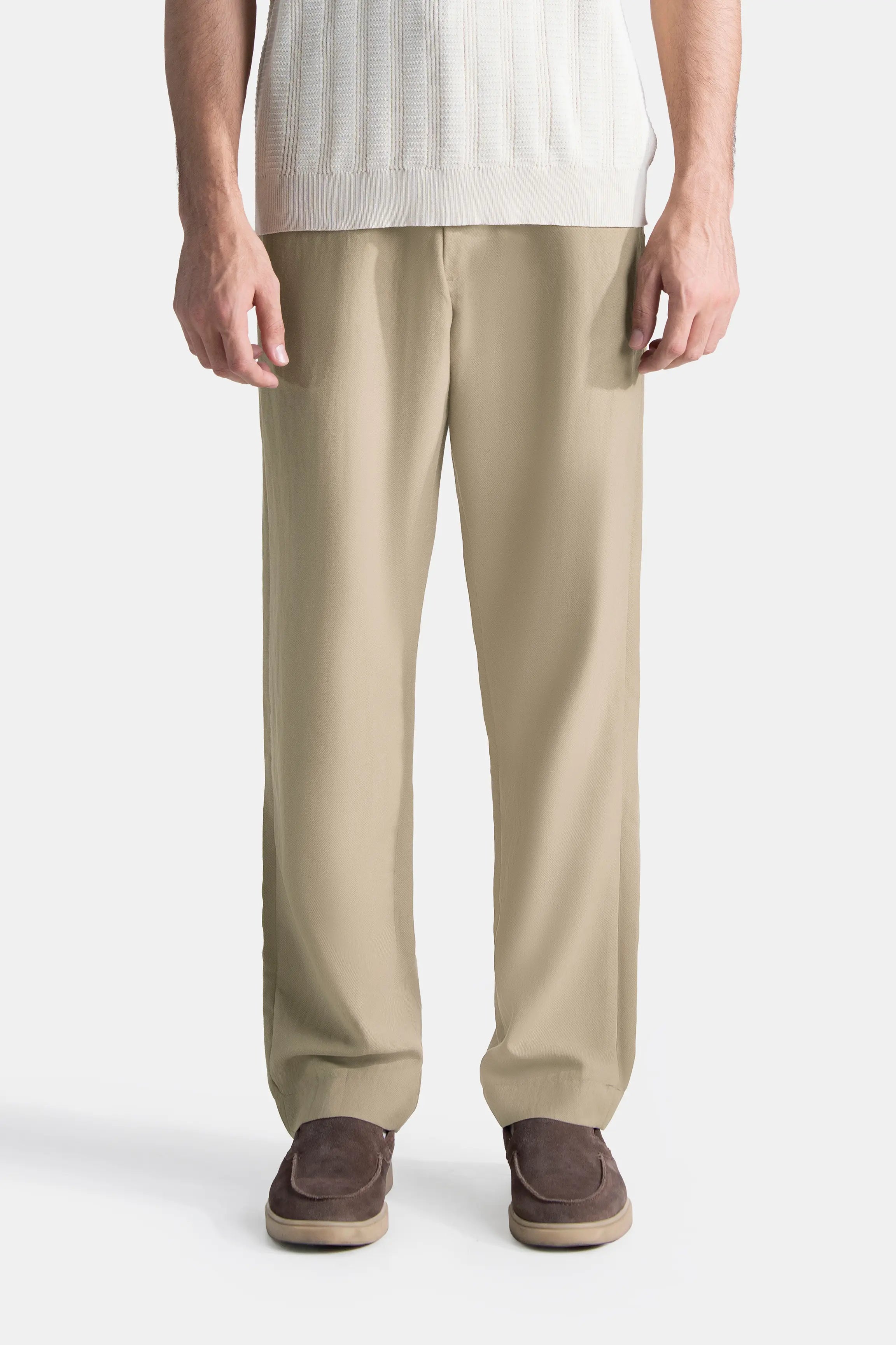 Dark khaki straight-leg pant with side pockets