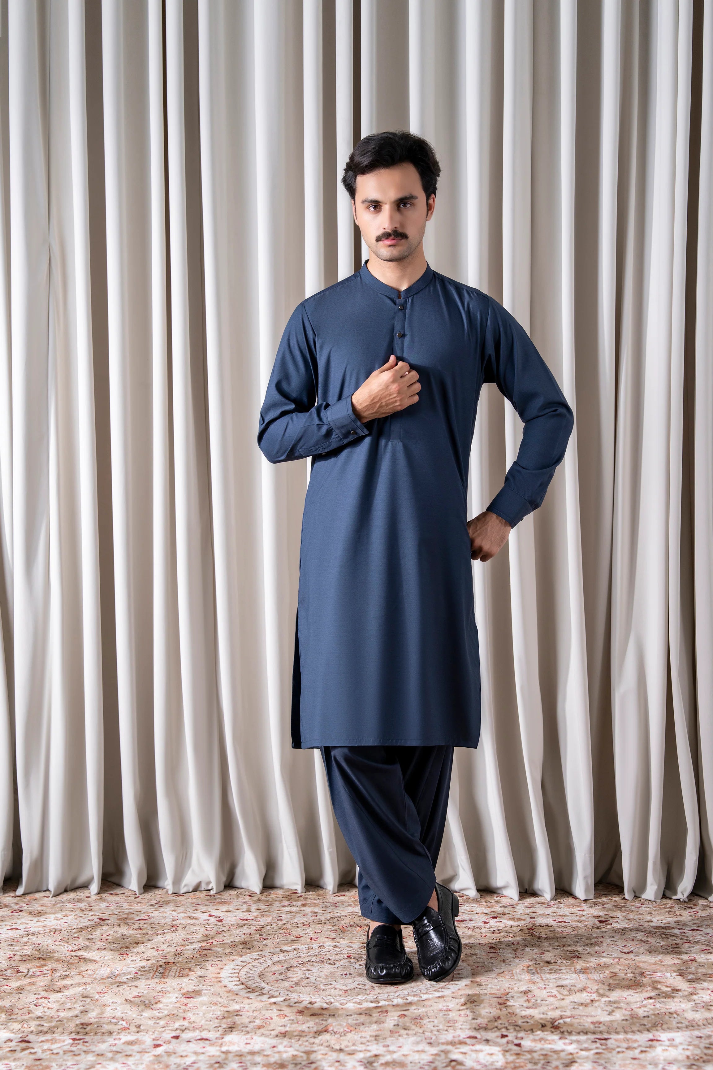 Indigo textured kameez and shalwar set, long sleeves with buttoned collar