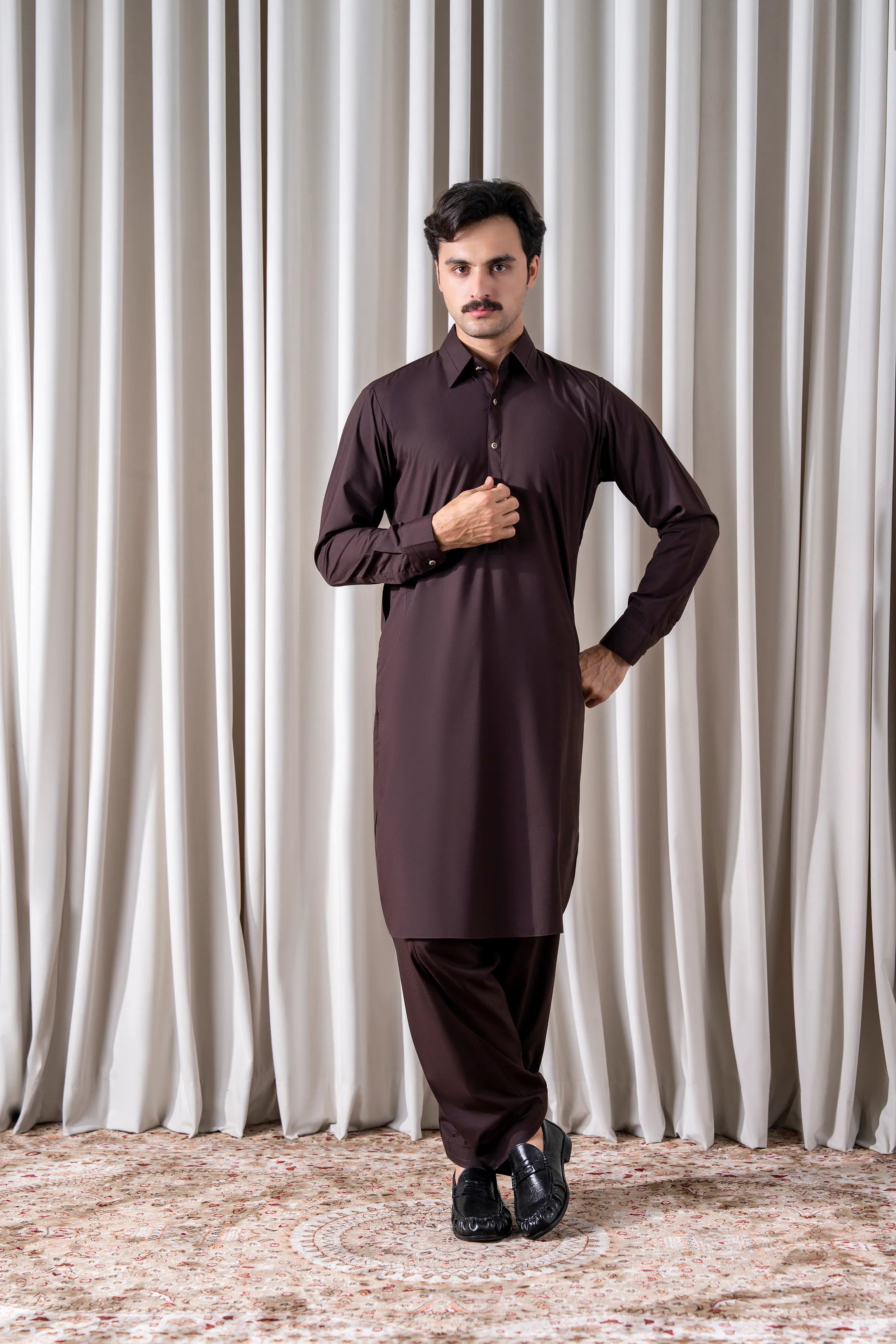 Men's maroon kameez shalwar set, long buttoned shirt and straight trousers