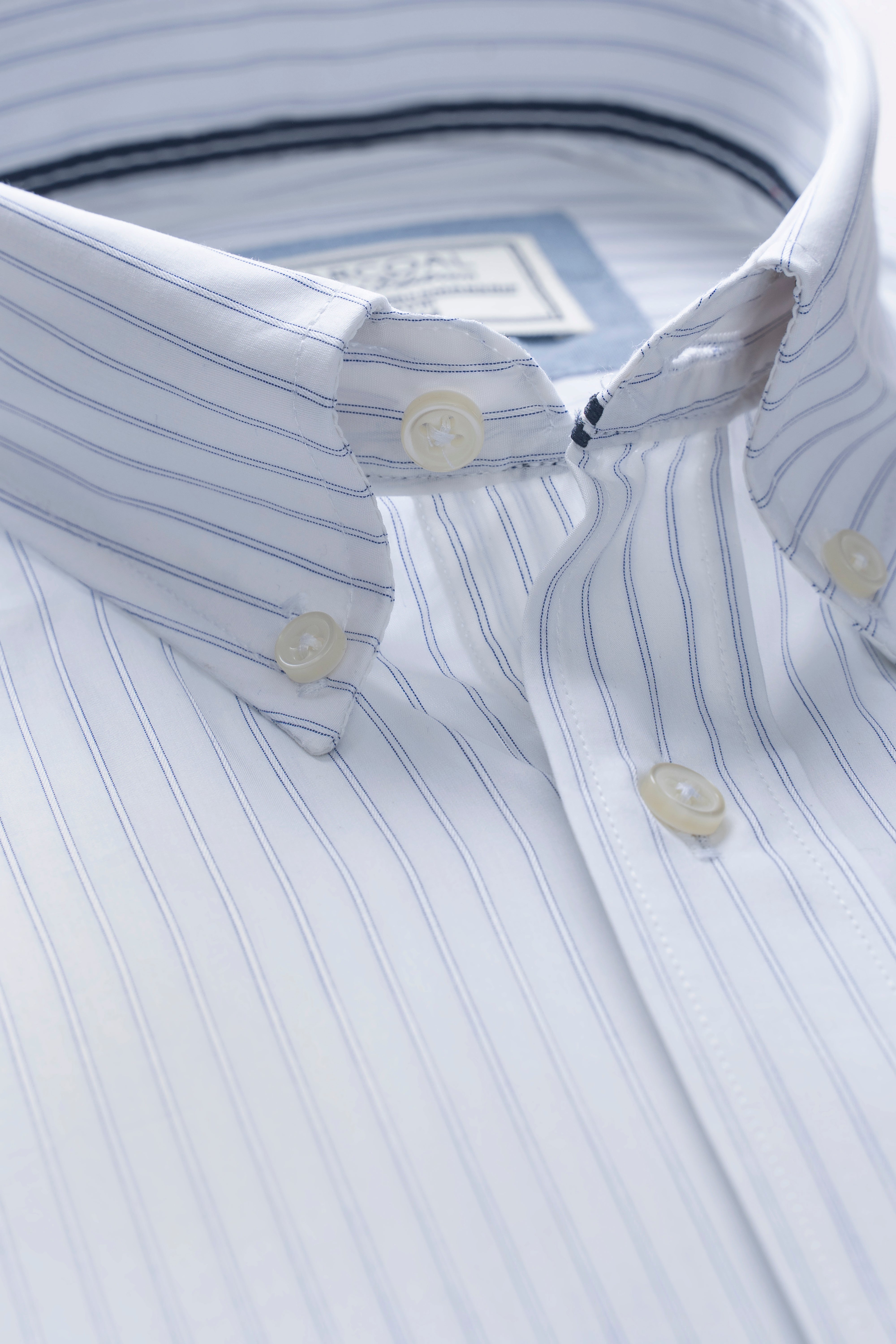 SMART FIT STRIPED SHIRT OFF WHITE