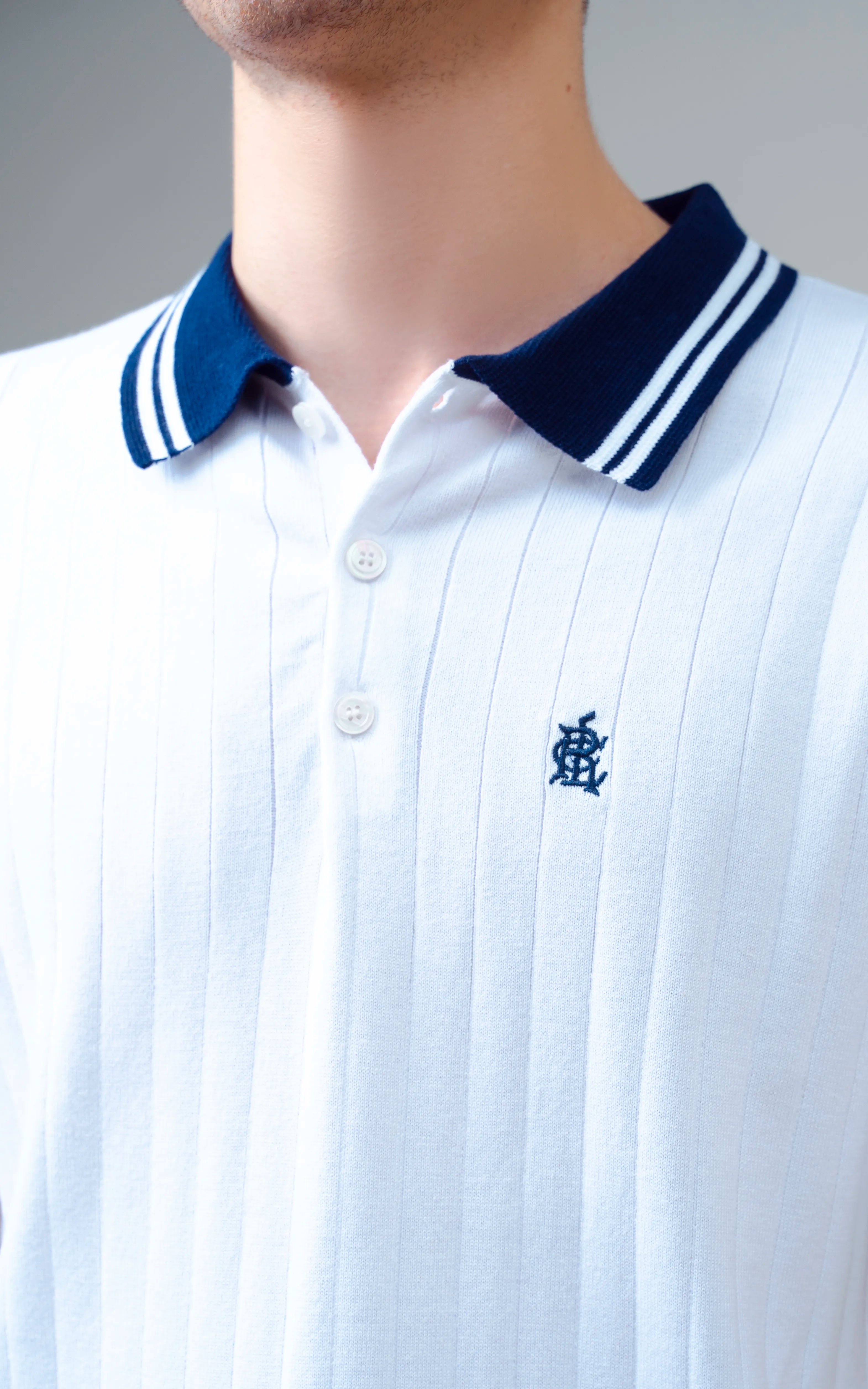 KNITTED TIPPING COLLAR POLO WHITE