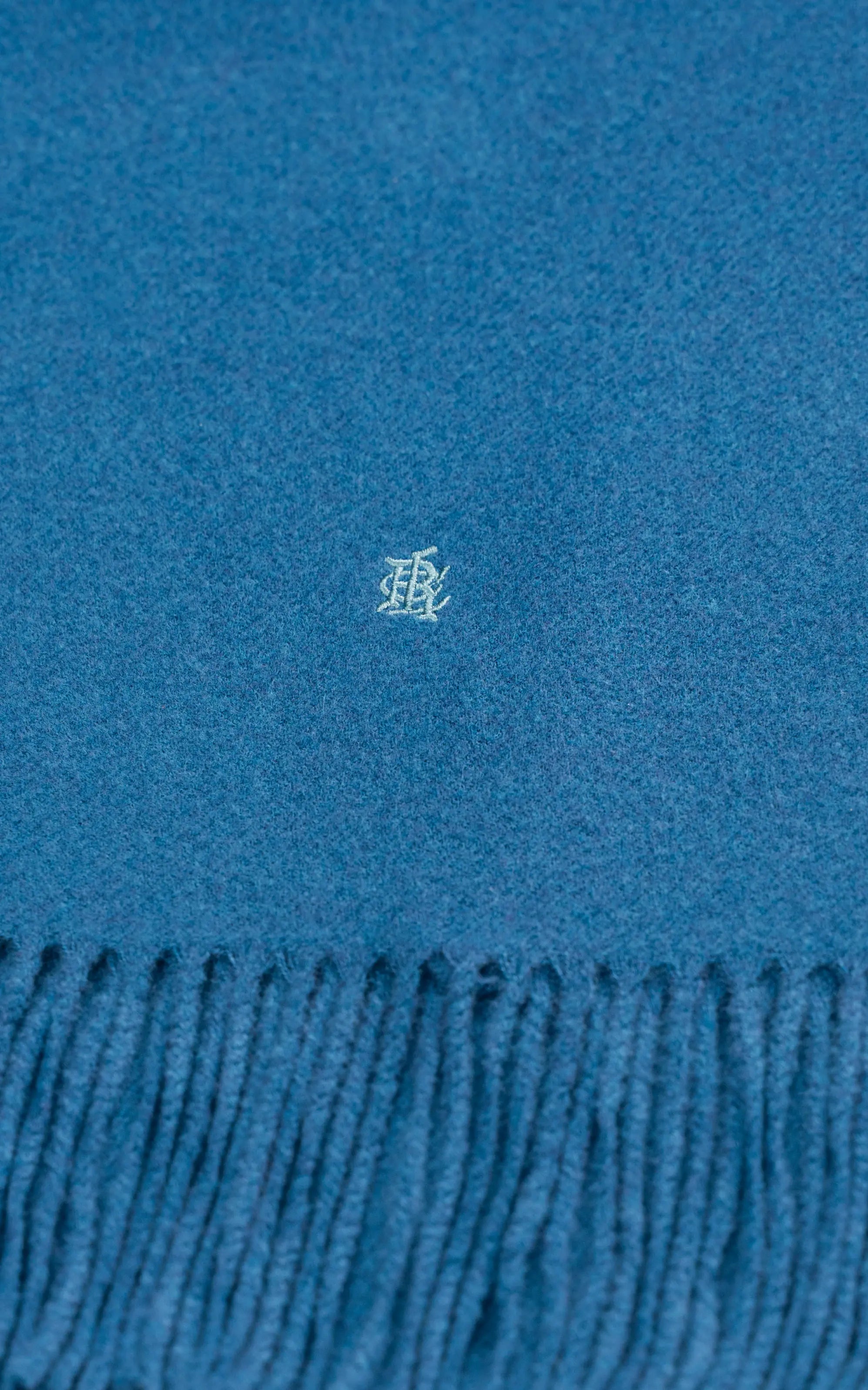 PLAIN EMBROIDERY SCARF