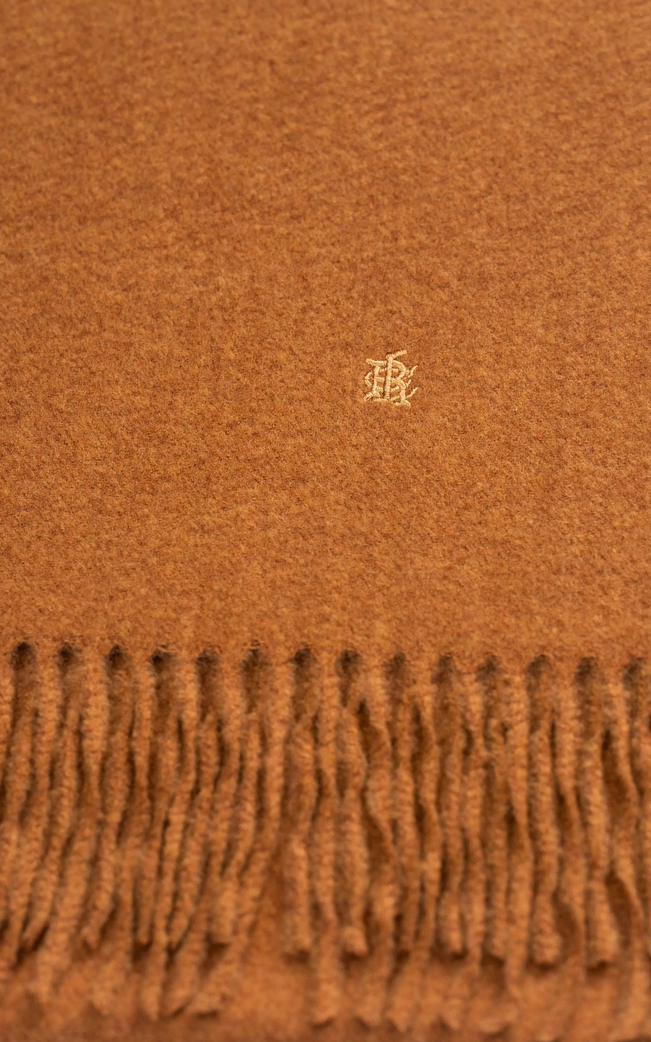 PLAIN EMBROIDERY SCARF