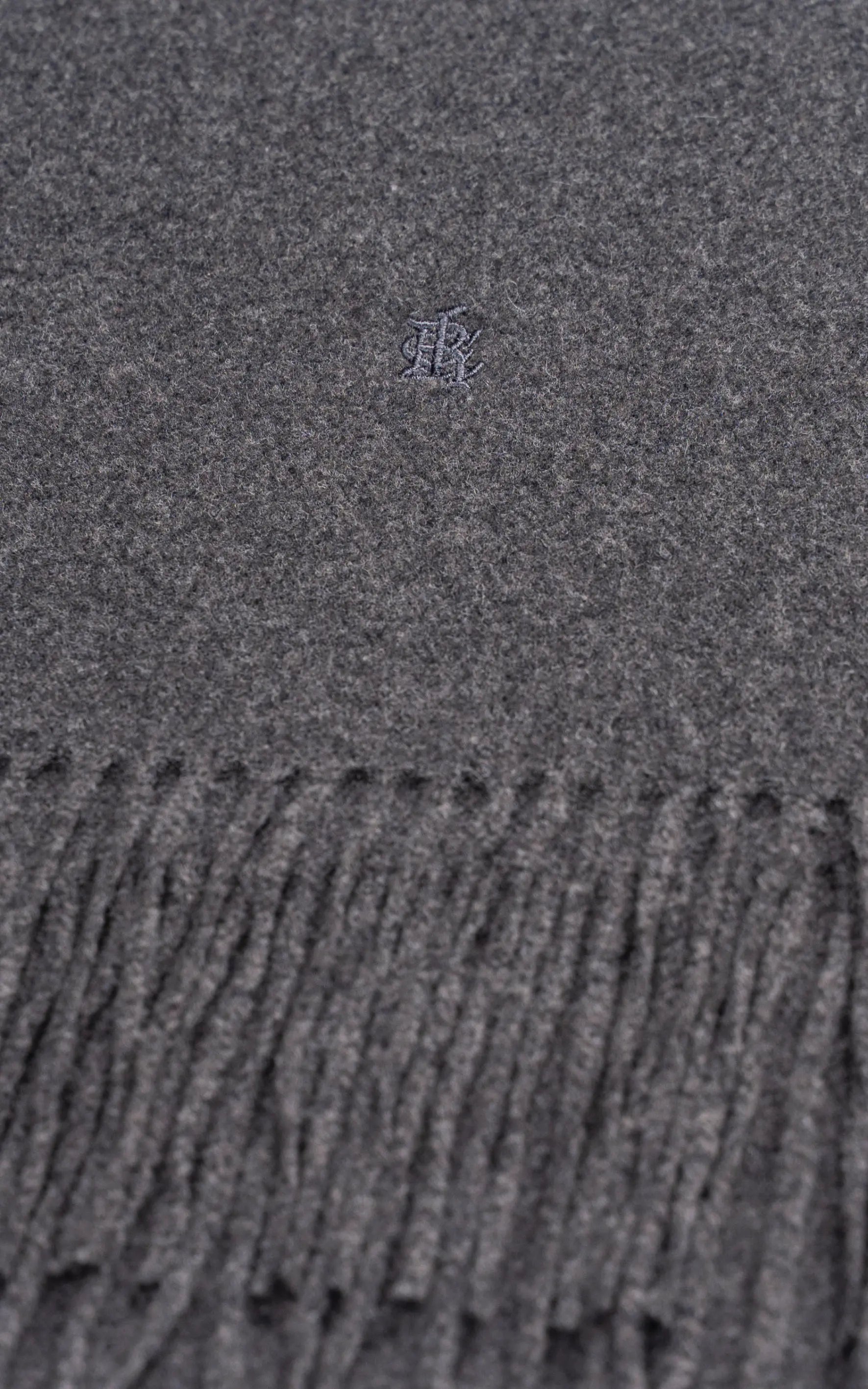 PLAIN EMBROIDERY SCARF