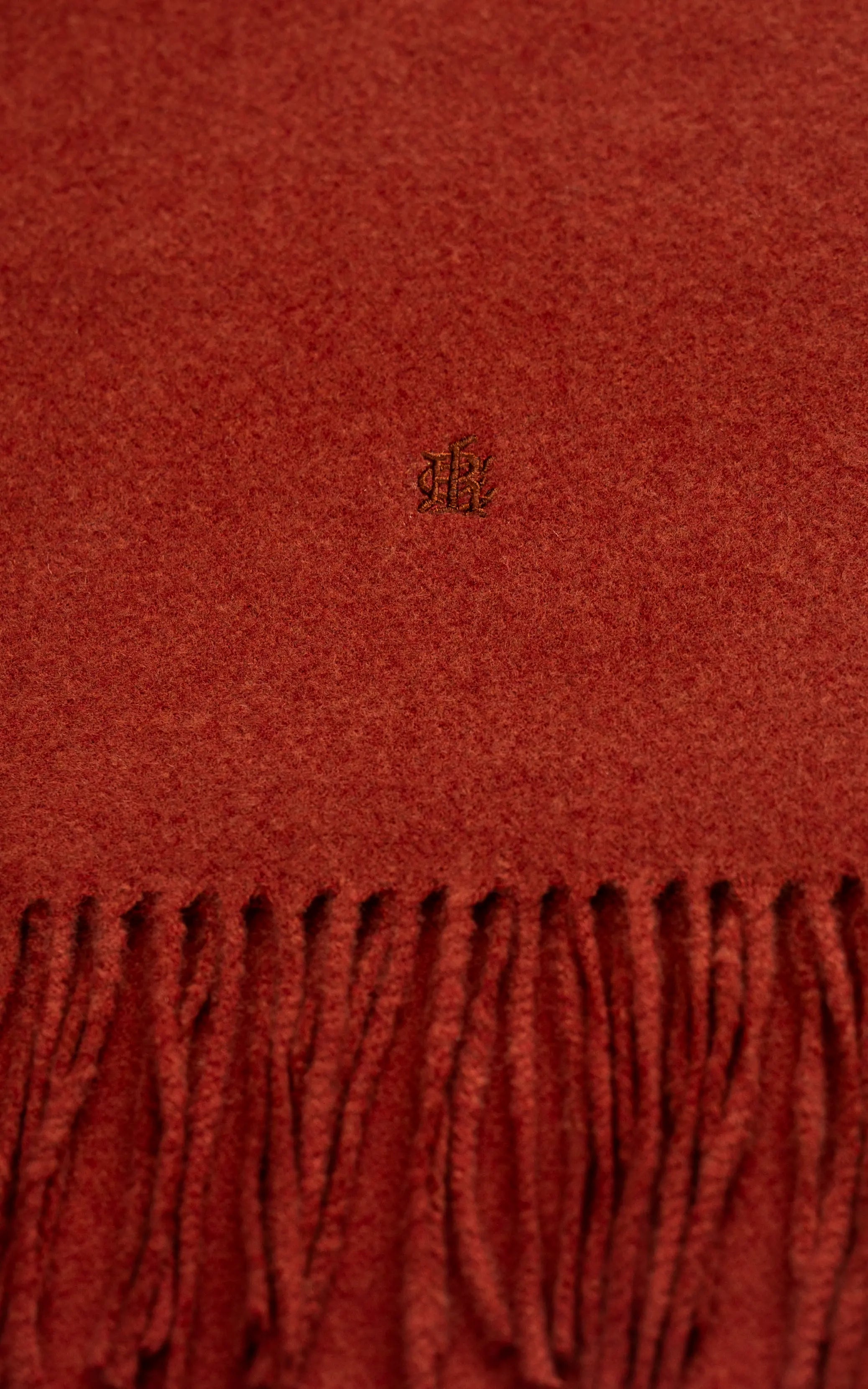 PLAIN EMBROIDERY SCARF