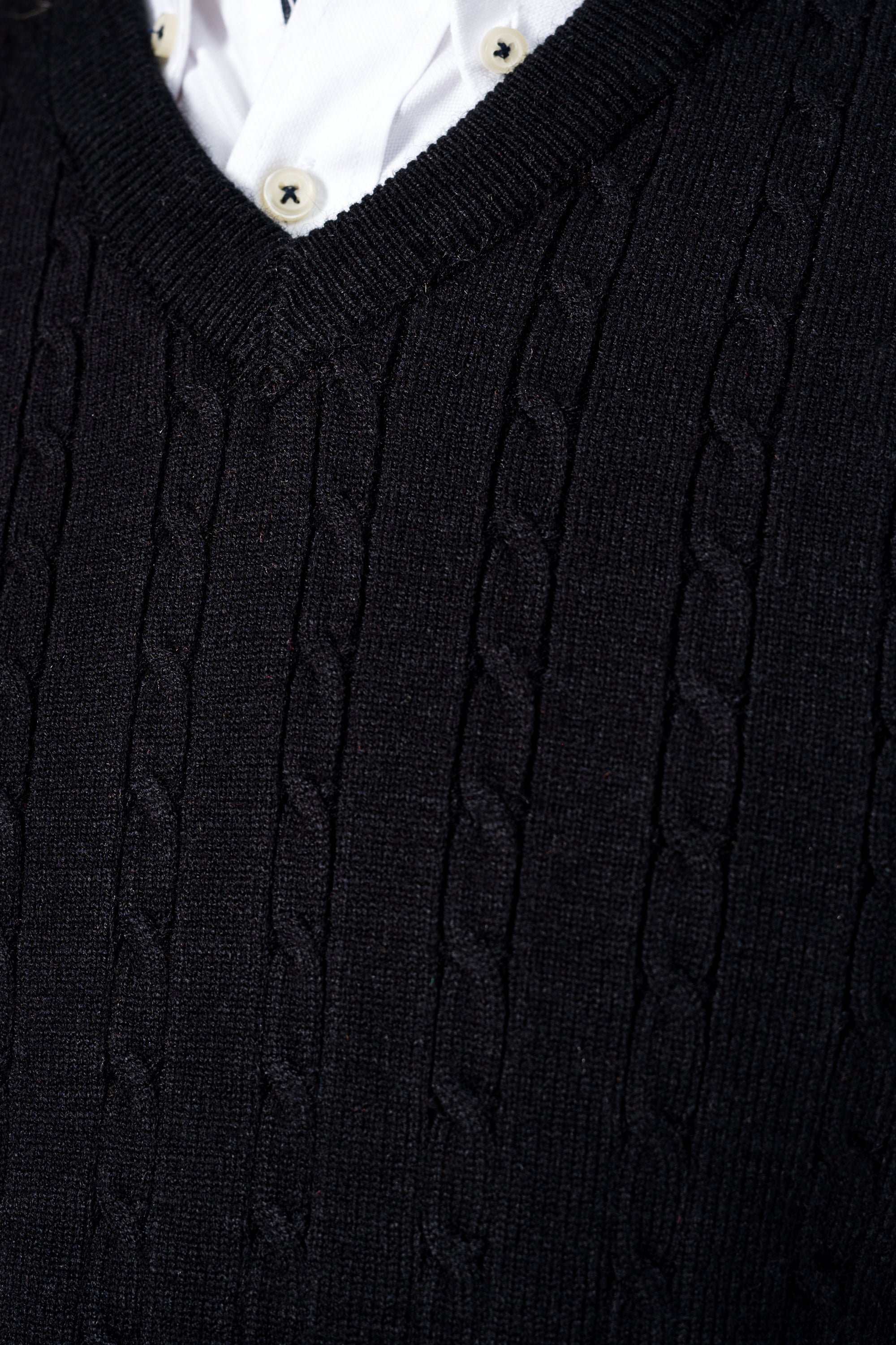 Twisted Cable Knit Sweater black