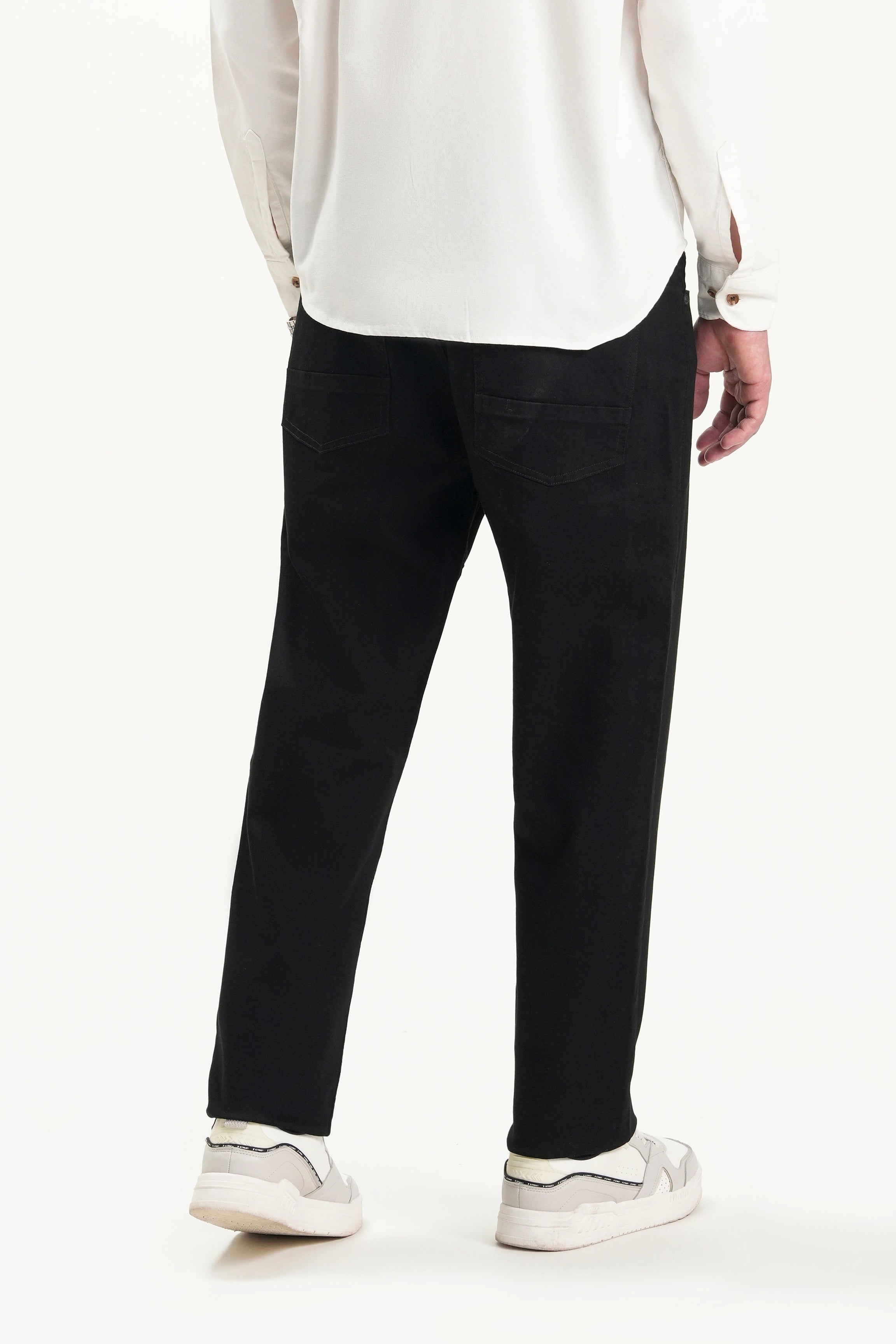 JEANS TAPERED FIT BLACK RINSE