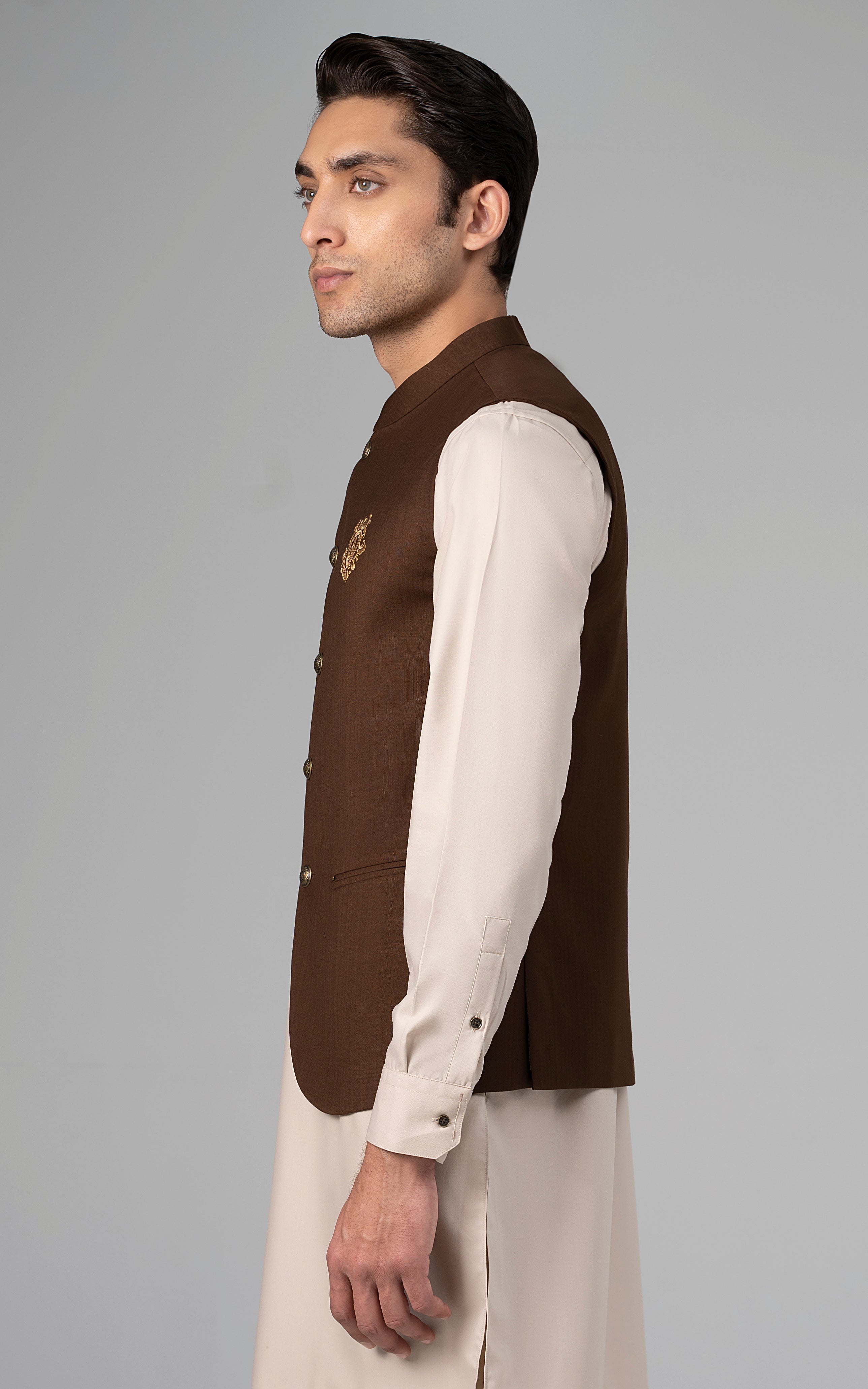 TROPICAL LOGO EMBROIDERED WAISTCOAT - SIGATURE COLLECTION BROWN