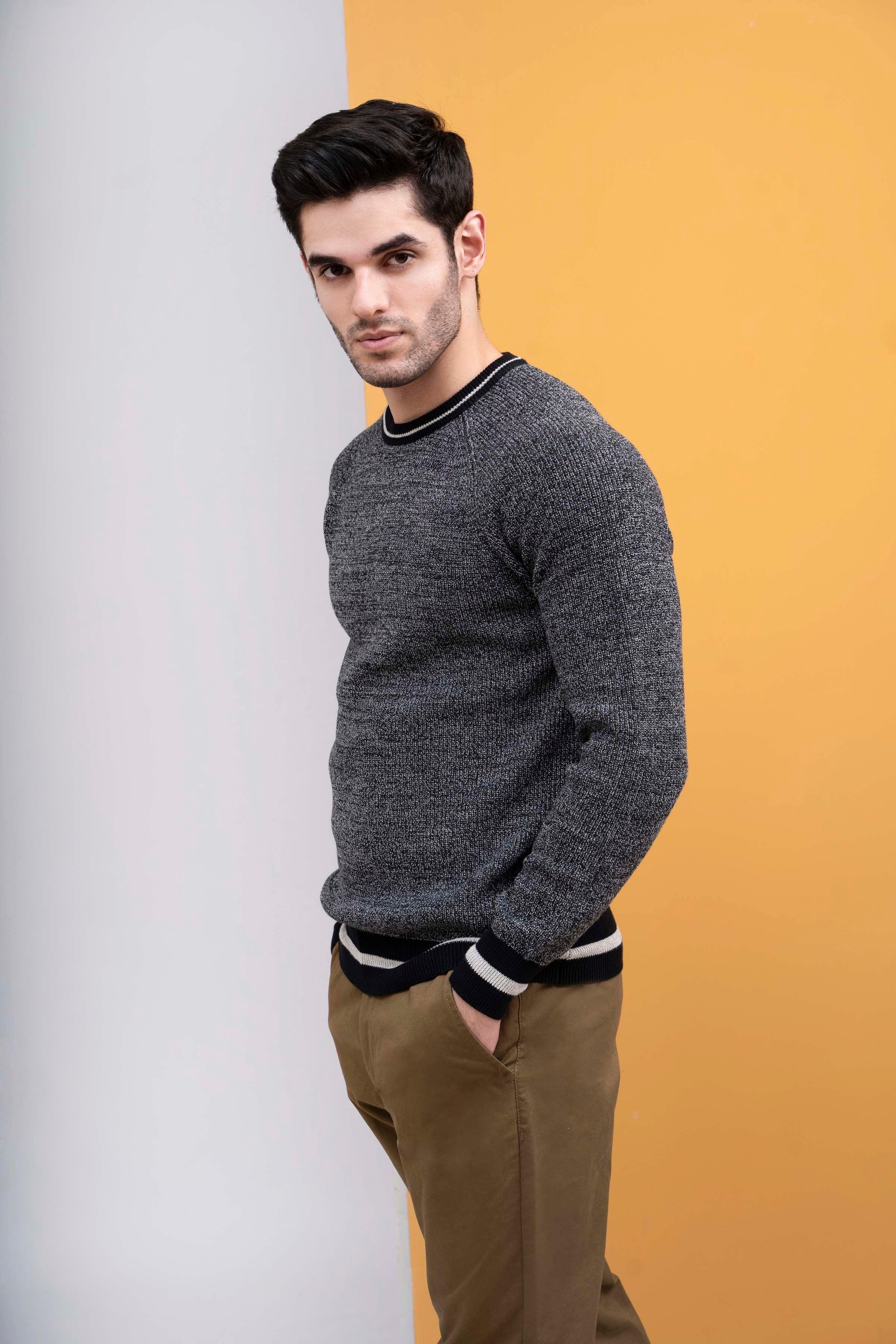 SWEATER ROUND NECK TIPPING FULL SLEEVES BLCK GRAY at Charcoal Clothing